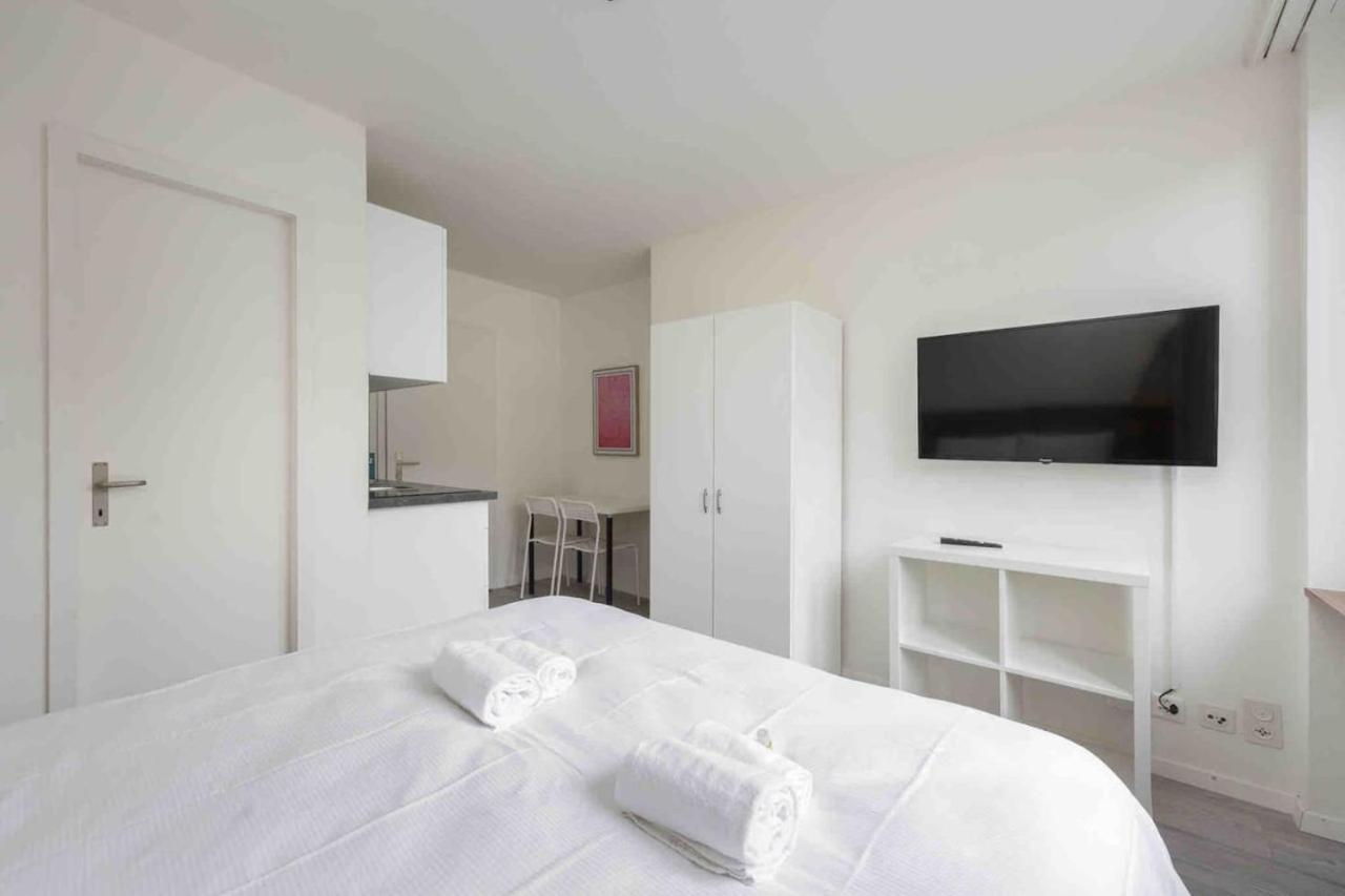 Urban Oasis with Queen Bed and View BE-43