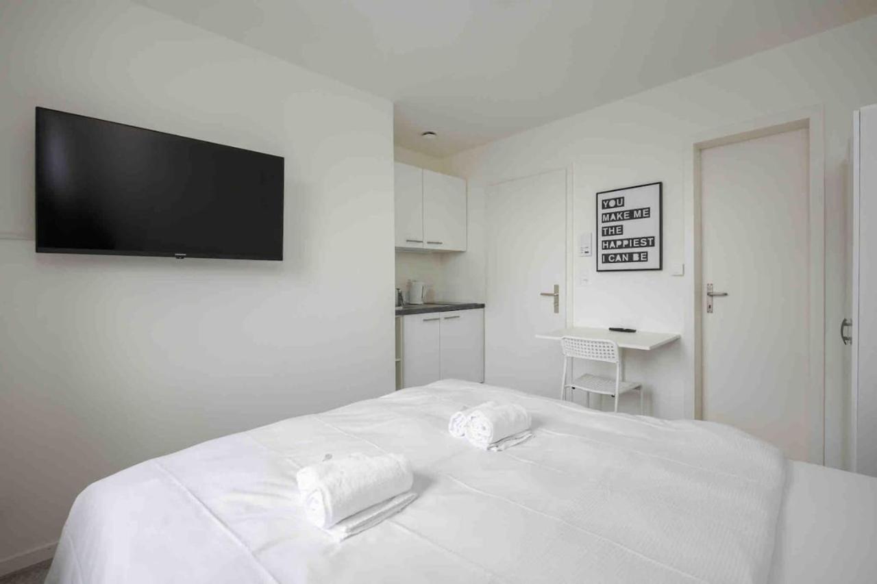 Urban Oasis with Queen Bed and View BE-42
