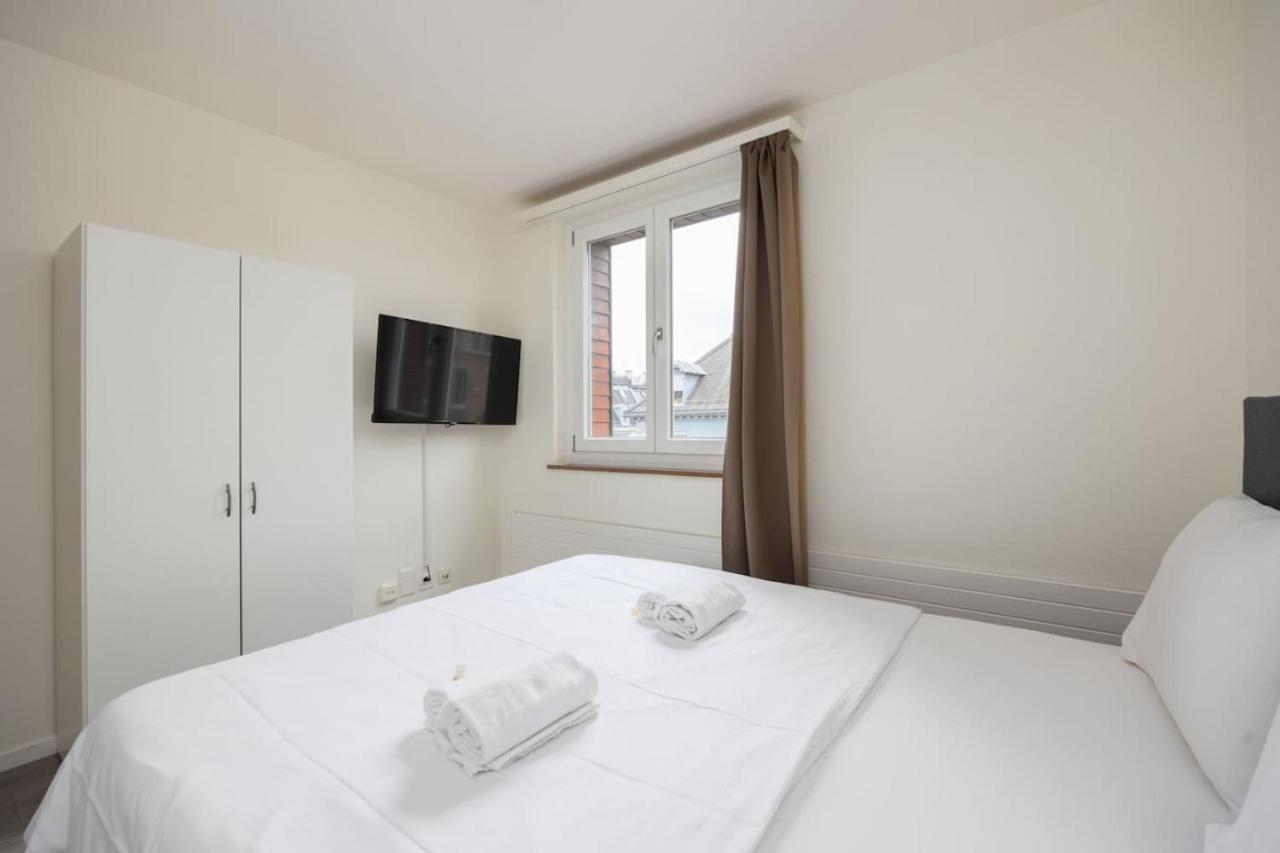 Urban Oasis with Queen Bed and View BE-53