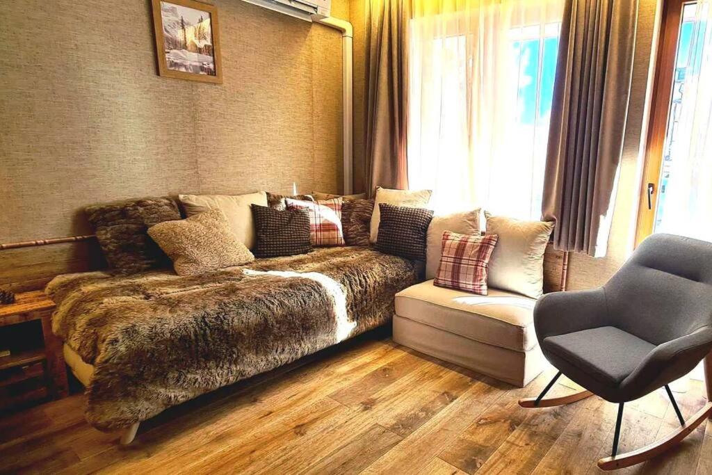 Luxury cozy chalet style apartment