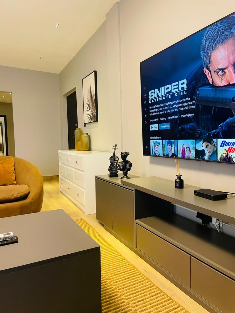 Deserene apartment