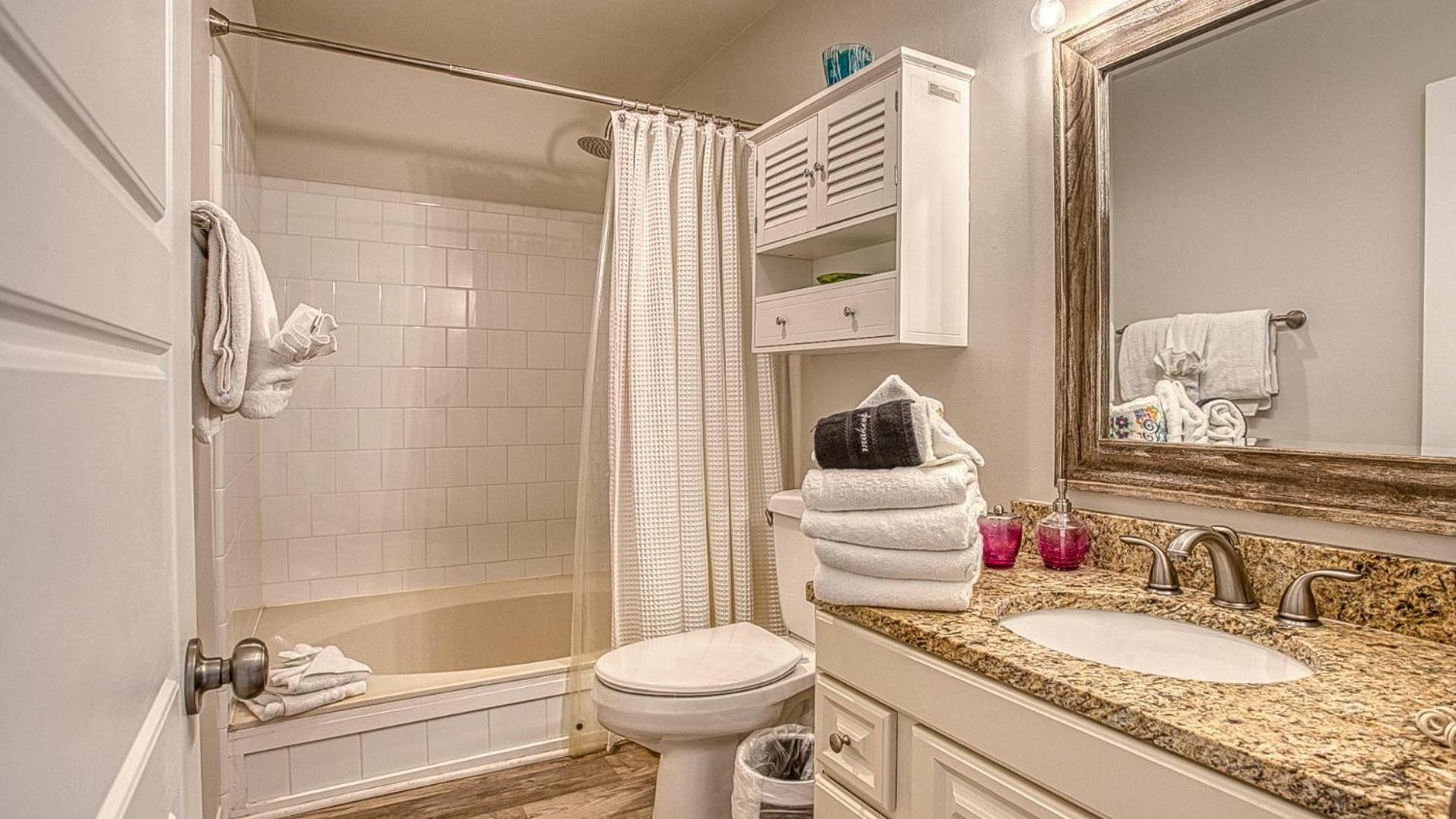 Sandpiper Cove 8239 Newly Remodeled Short walk to the Beach view 3