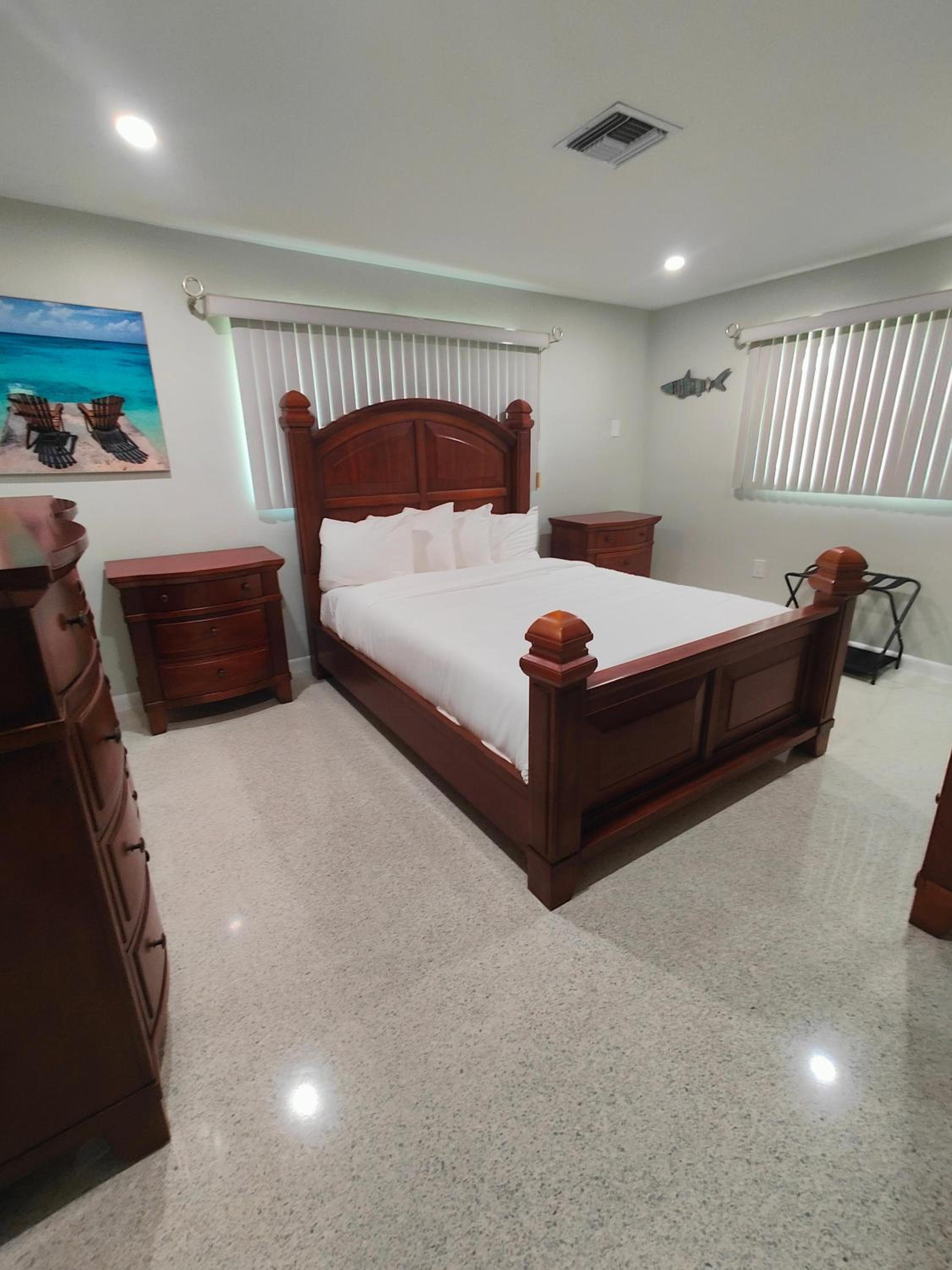 Fort Myers Vacations - Riverside Retreat: Deck Bar, FirePit, Boat Parking - Property Image 31