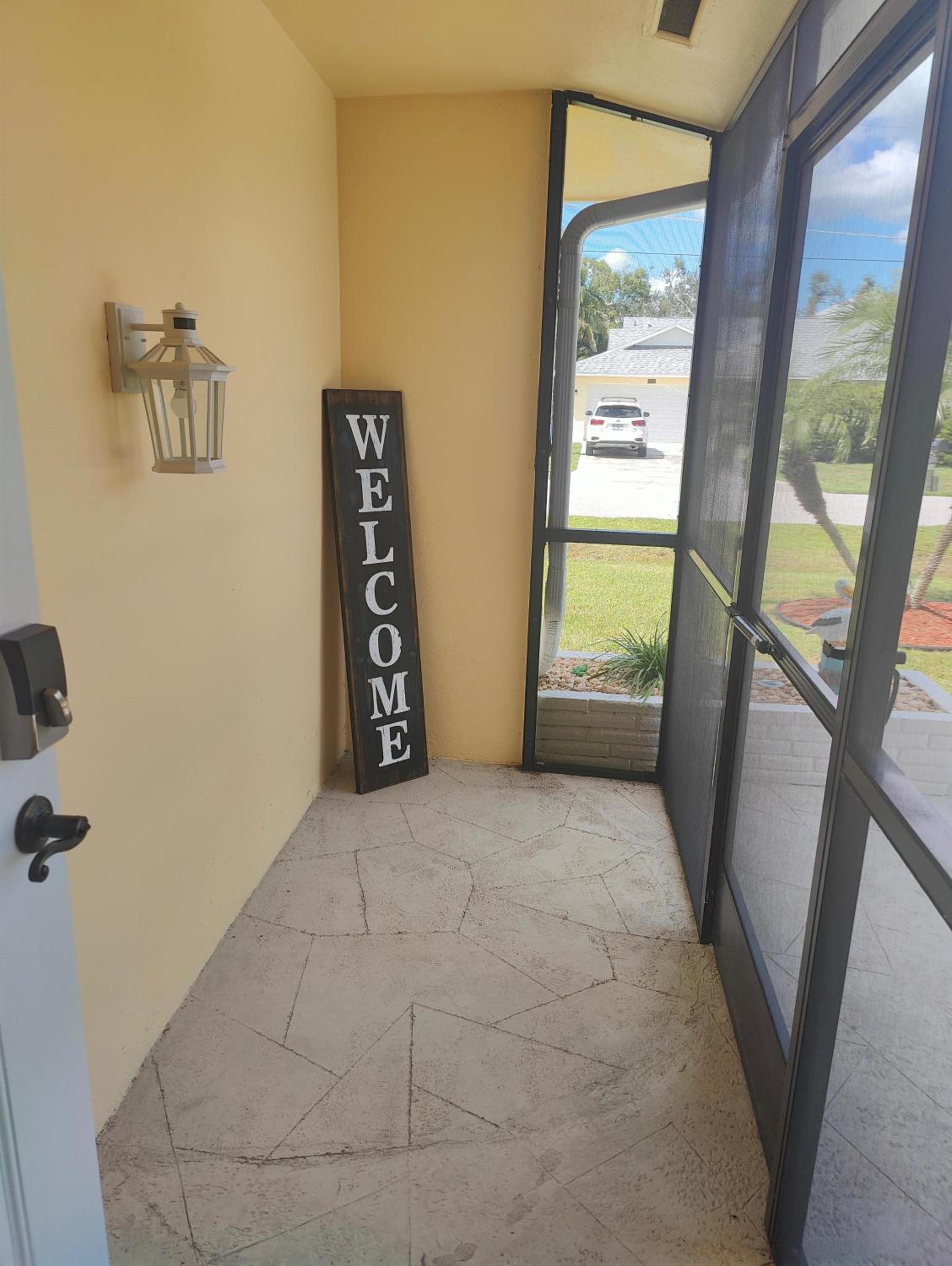 Fort Myers Vacations - Riverside Retreat: Deck Bar, FirePit, Boat Parking - Property Image 12