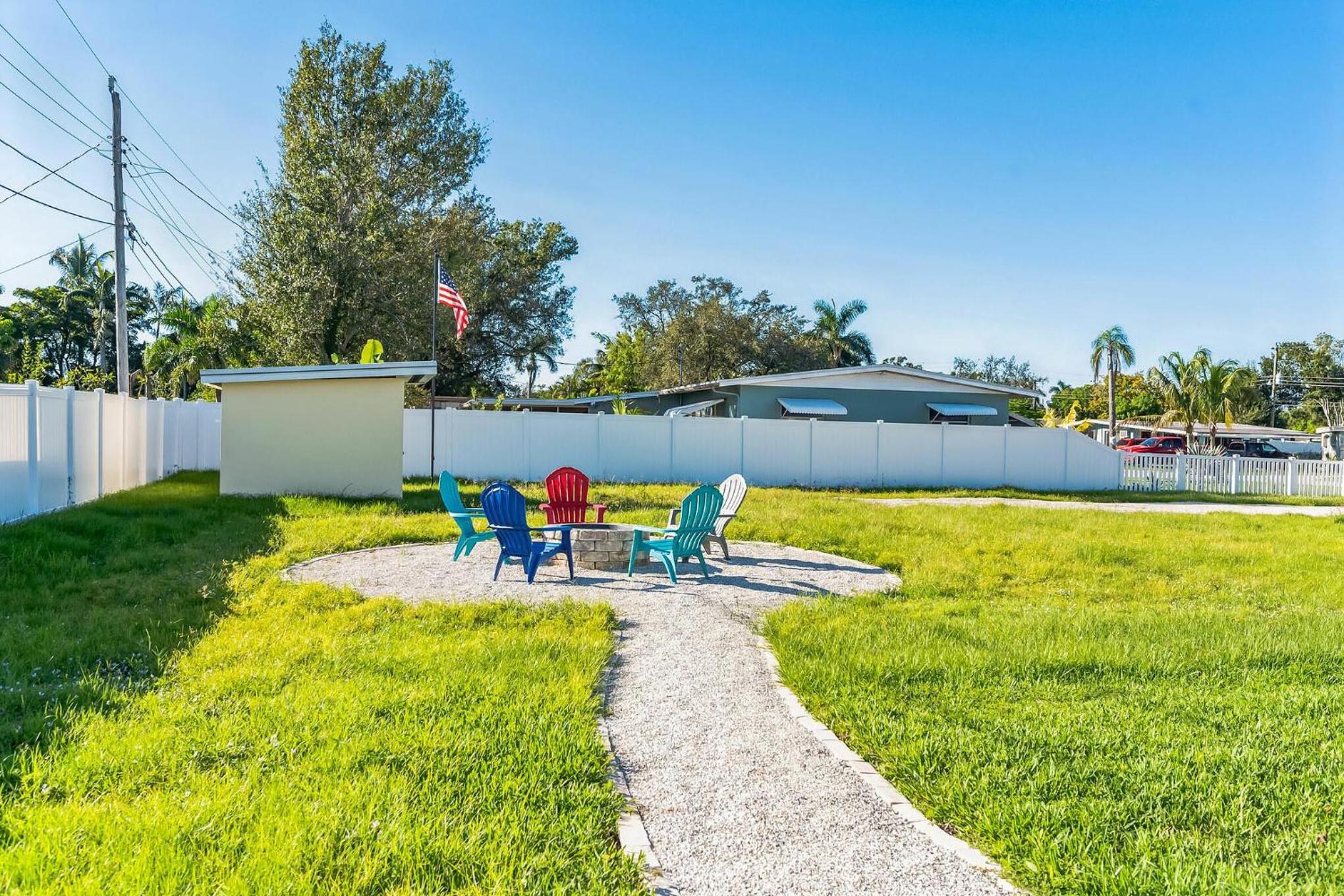 Fort Myers Vacations - Riverside Retreat: Deck Bar, FirePit, Boat Parking - Property Image 7