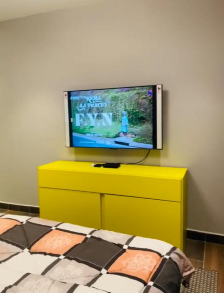 Deserene apartment