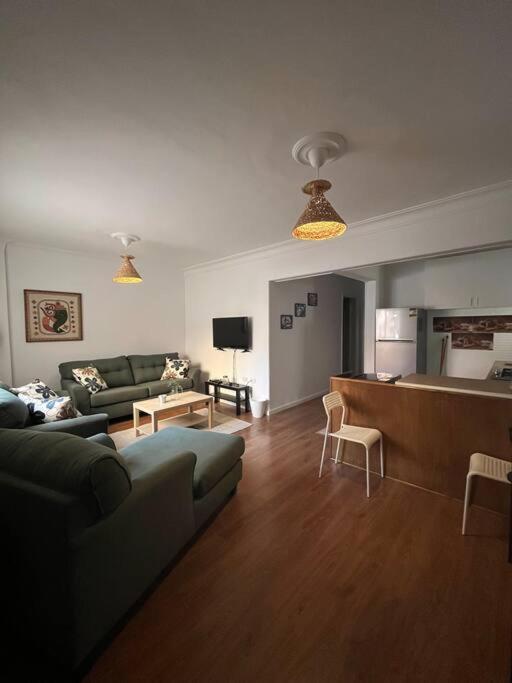 KING size in 2 BDR apartment near Mall Of Egypt view 4