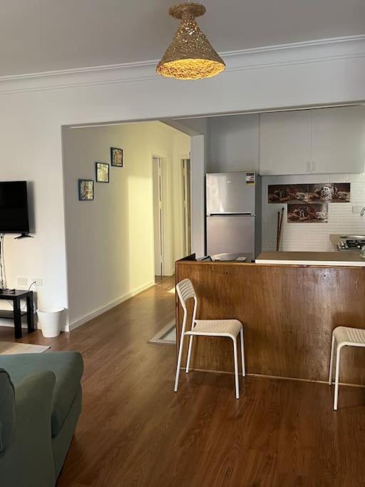 KING size in 2 BDR apartment near Mall Of Egypt view 5