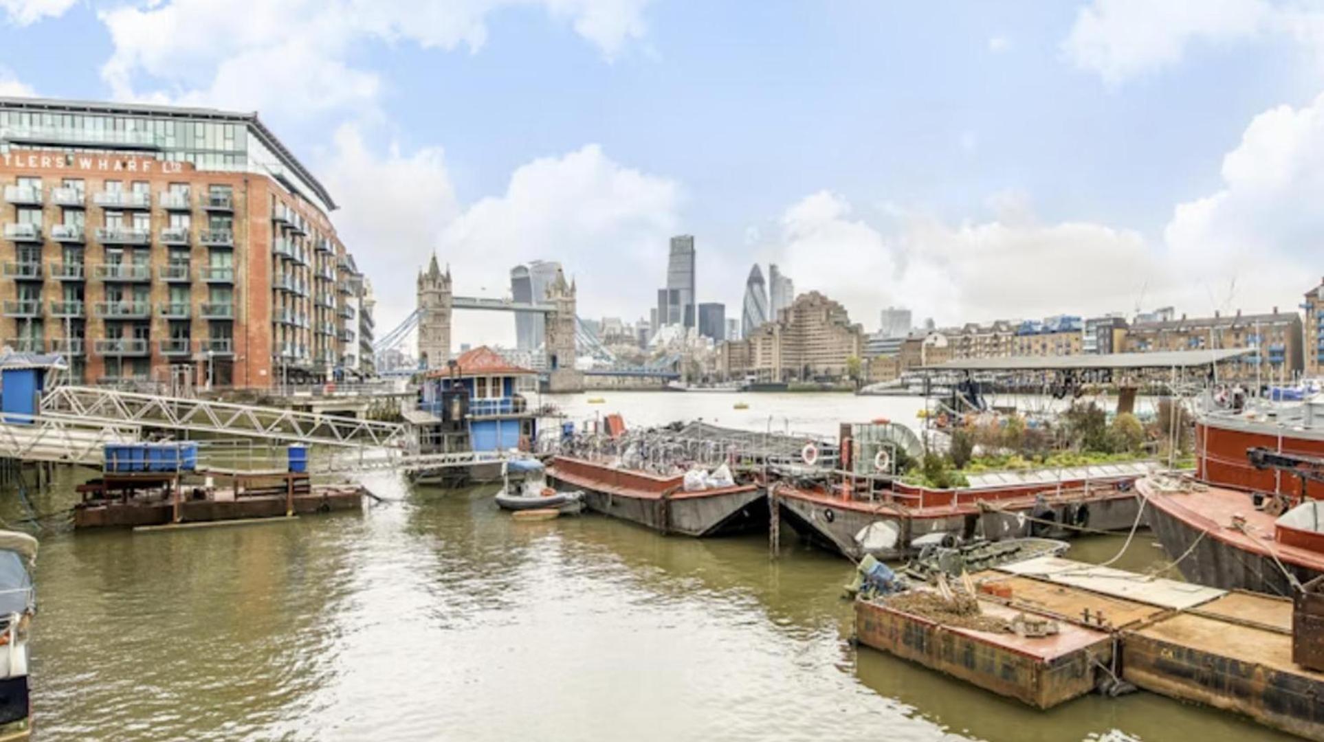 London Bermondsey 4 People Studio in the Center