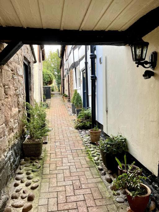 Hideaway Cottage