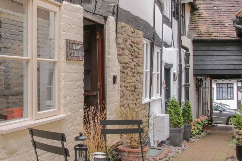 Hideaway Cottage