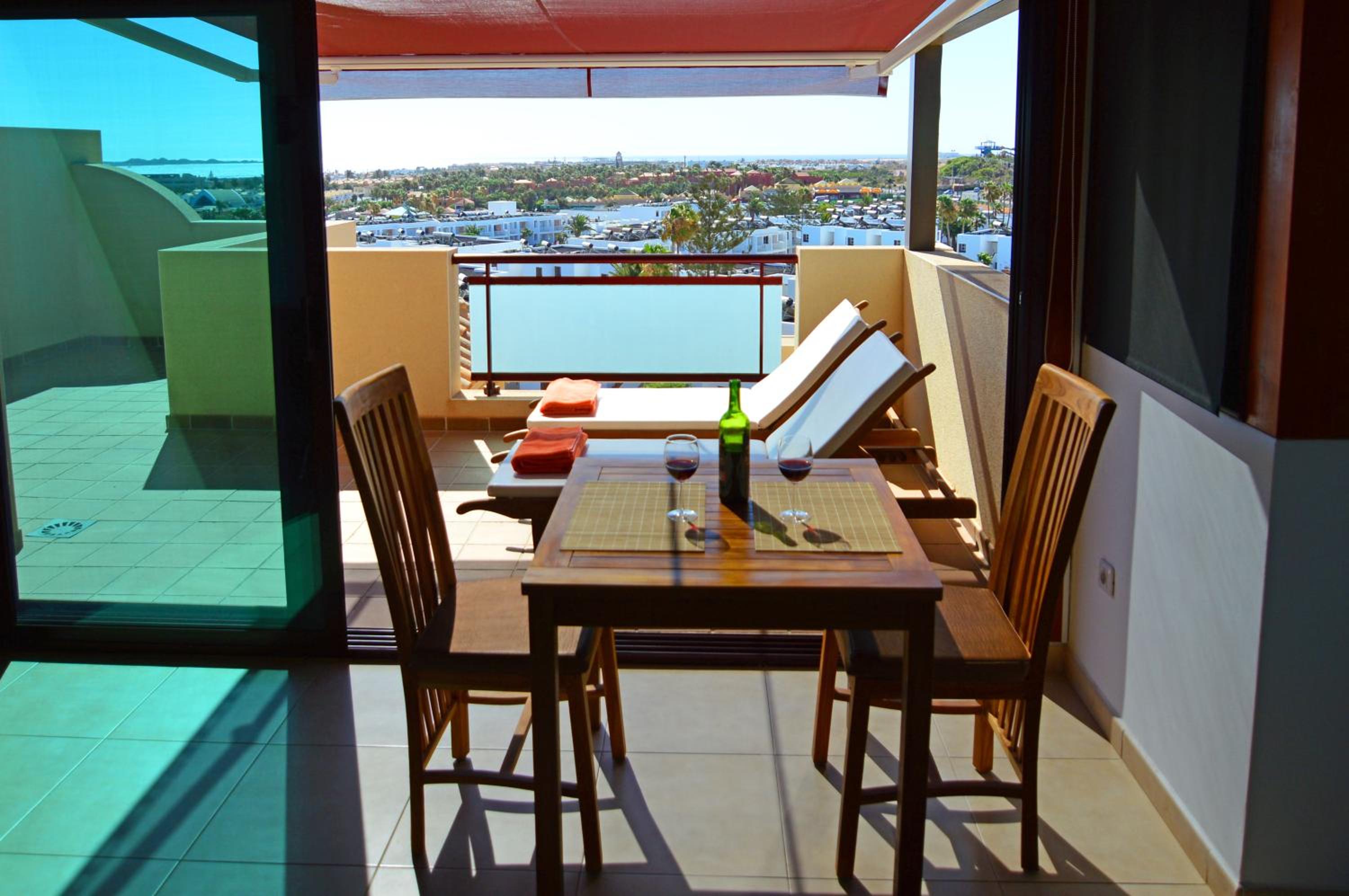 Crystalsuite. Beautiful penthouse with sea views