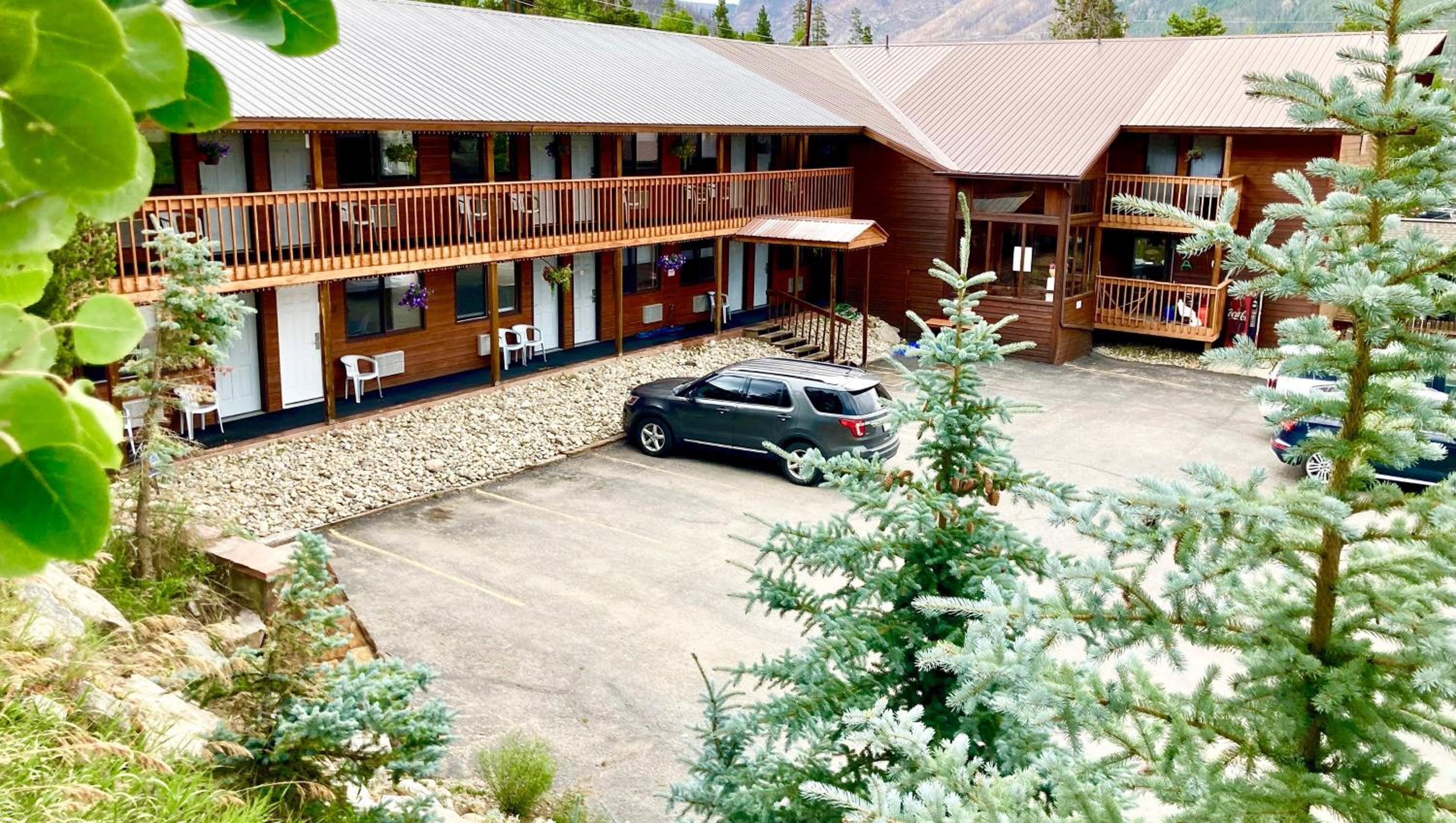 Big Horn Lodge view 4