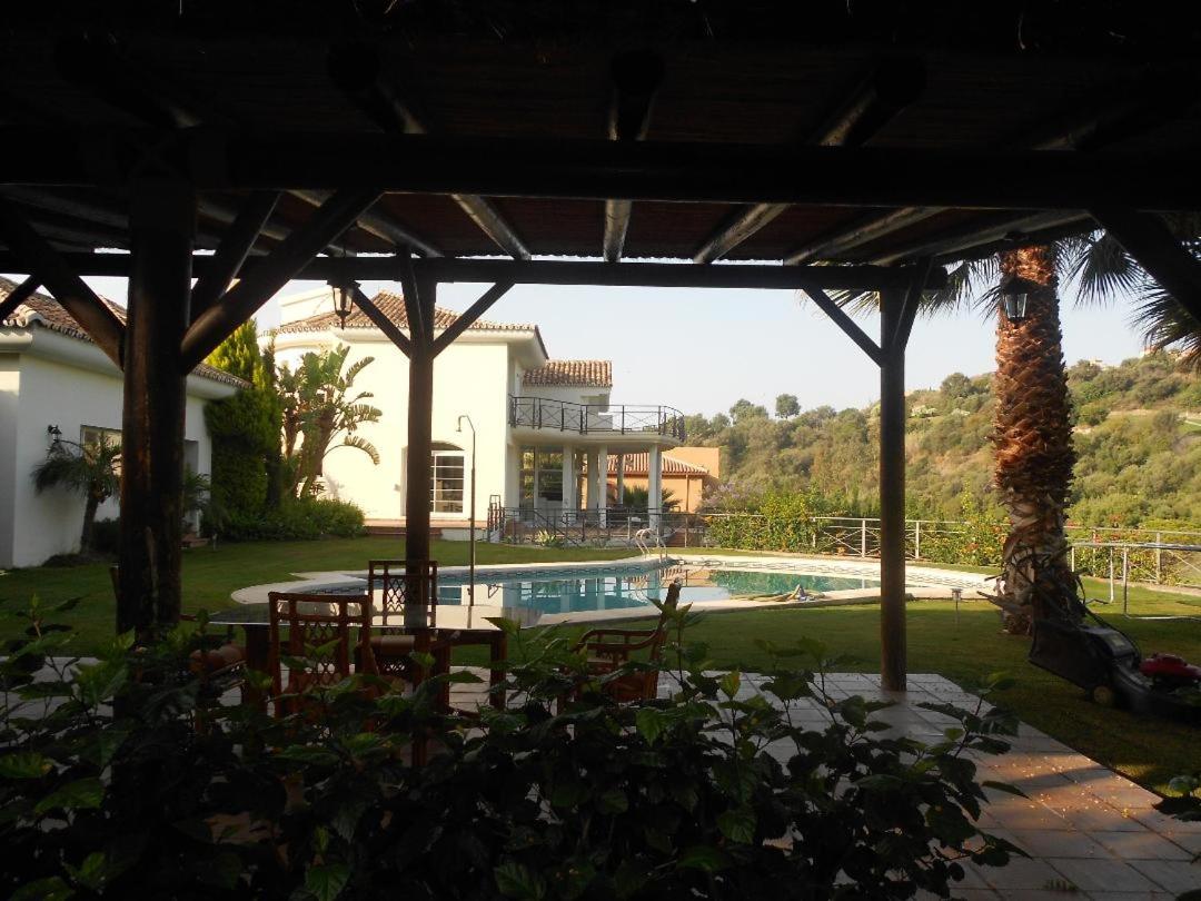 Villa Crystal