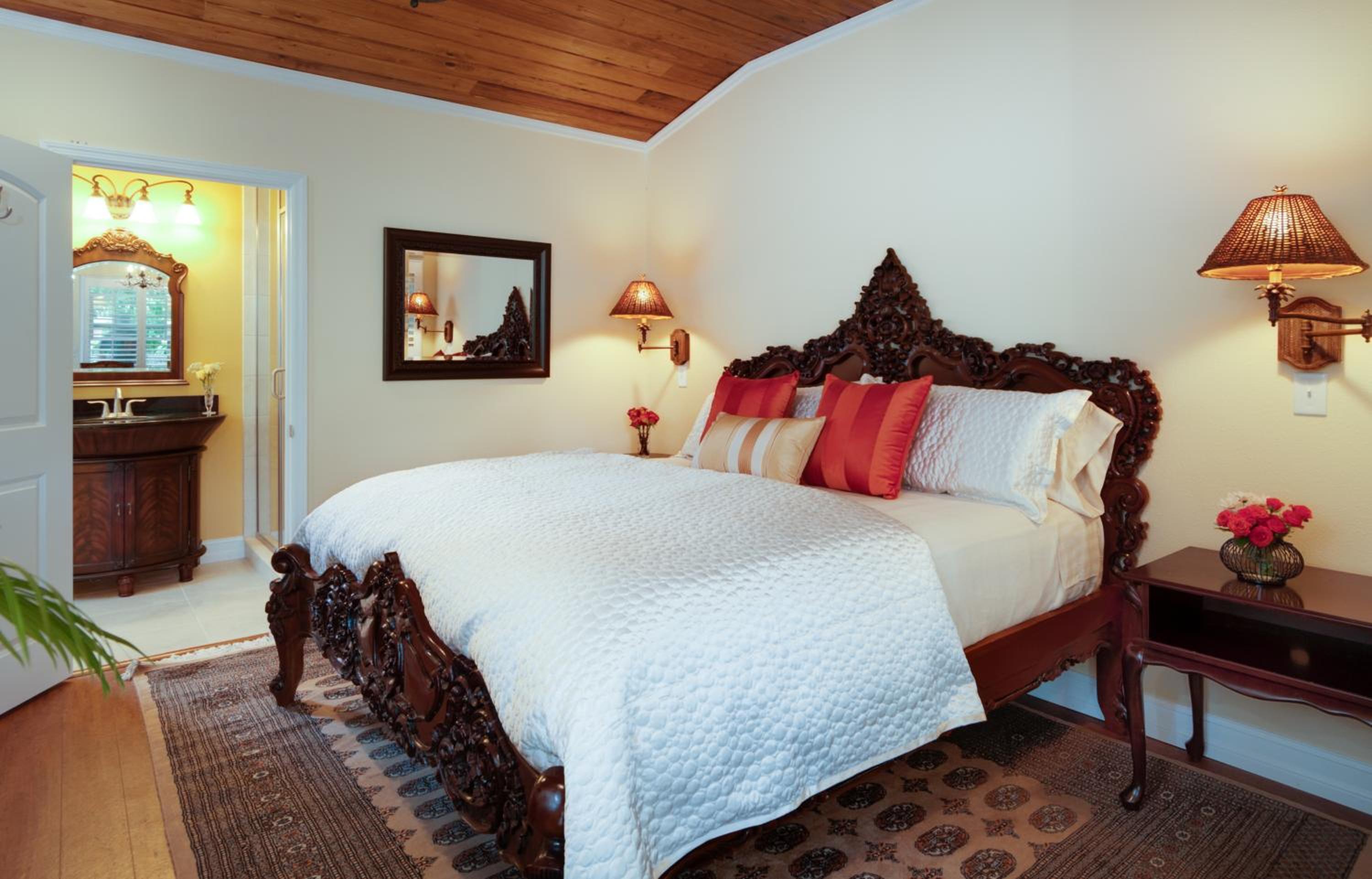 SeaGlass Inn