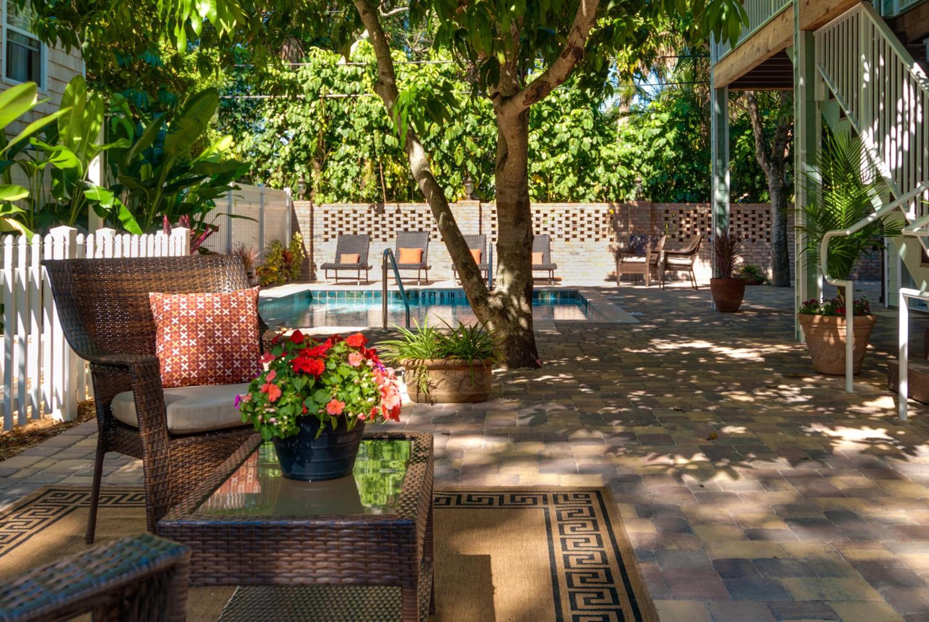 SeaGlass Inn