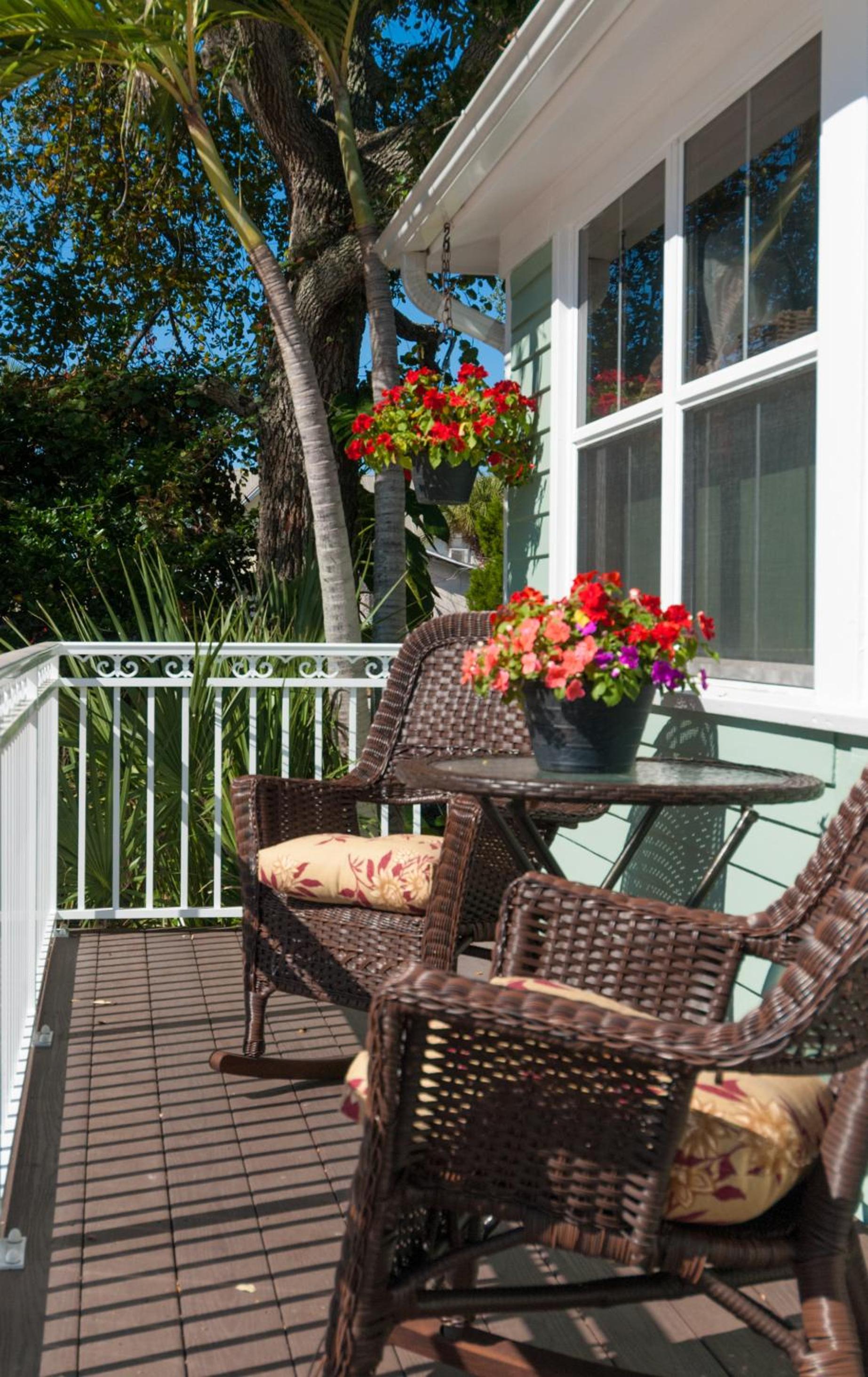 SeaGlass Inn
