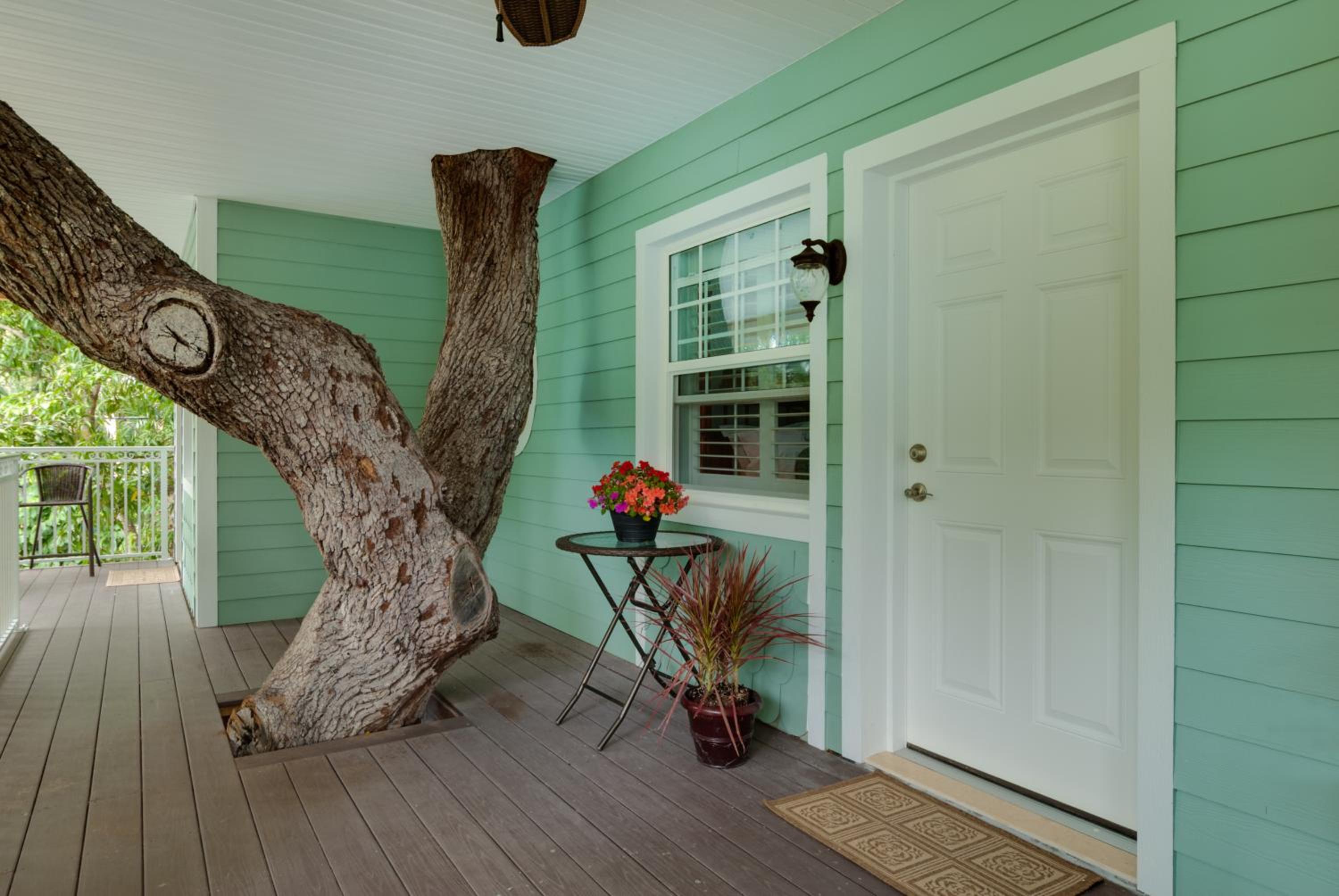 SeaGlass Inn