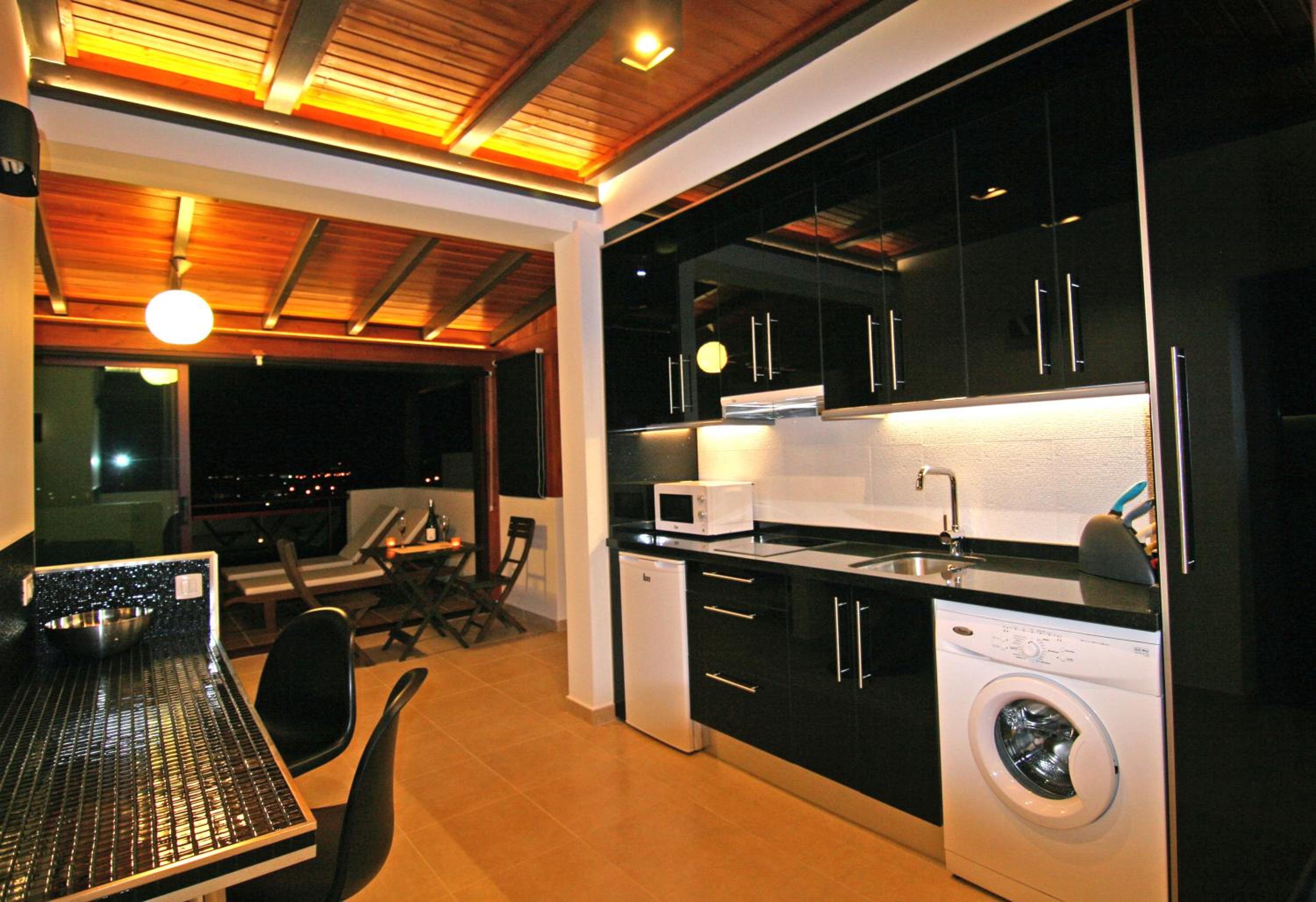 Crystalsuite. Beautiful penthouse with sea views