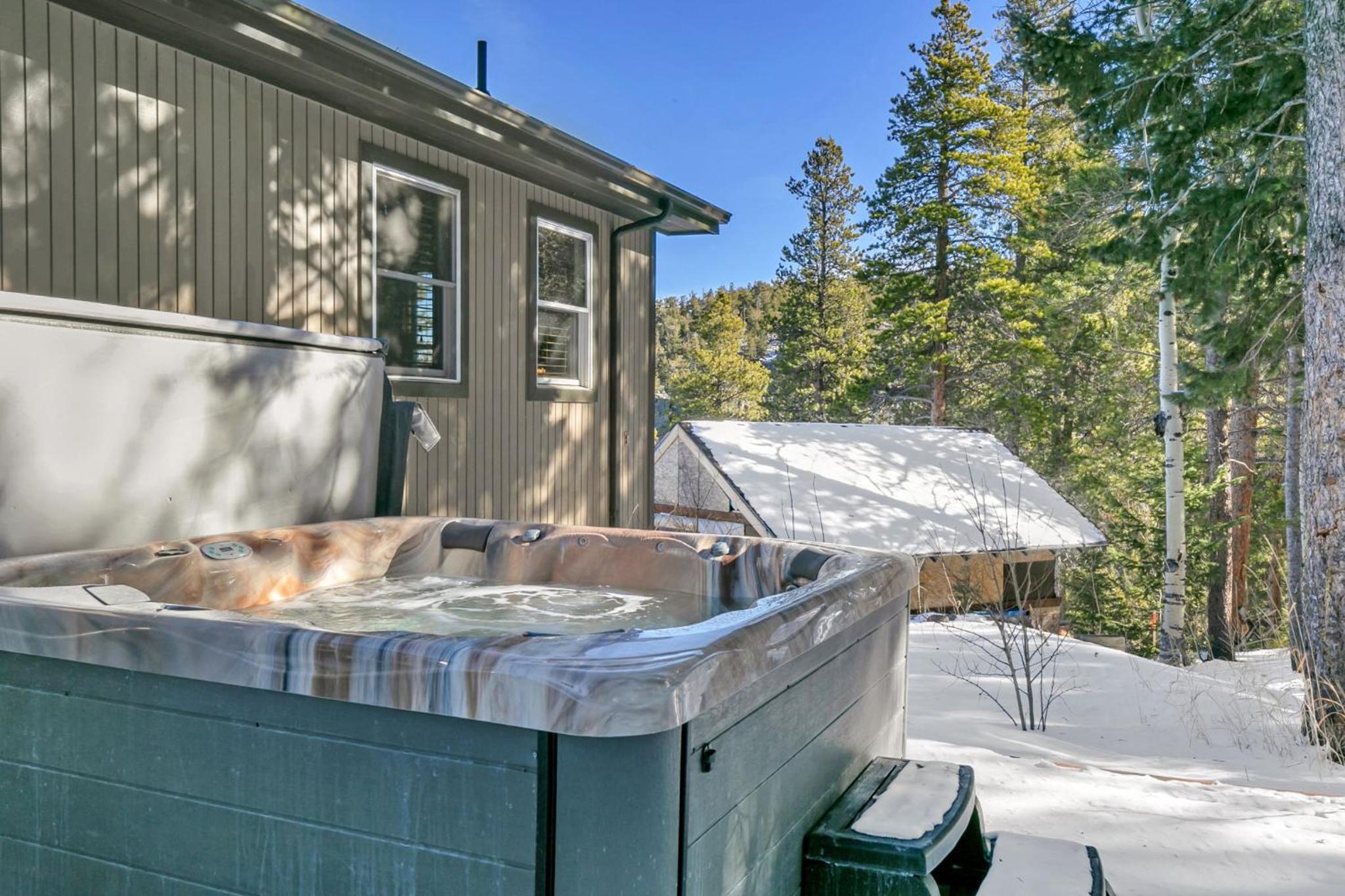 Panoramic View Home with Hot Tub & Game Room view 2