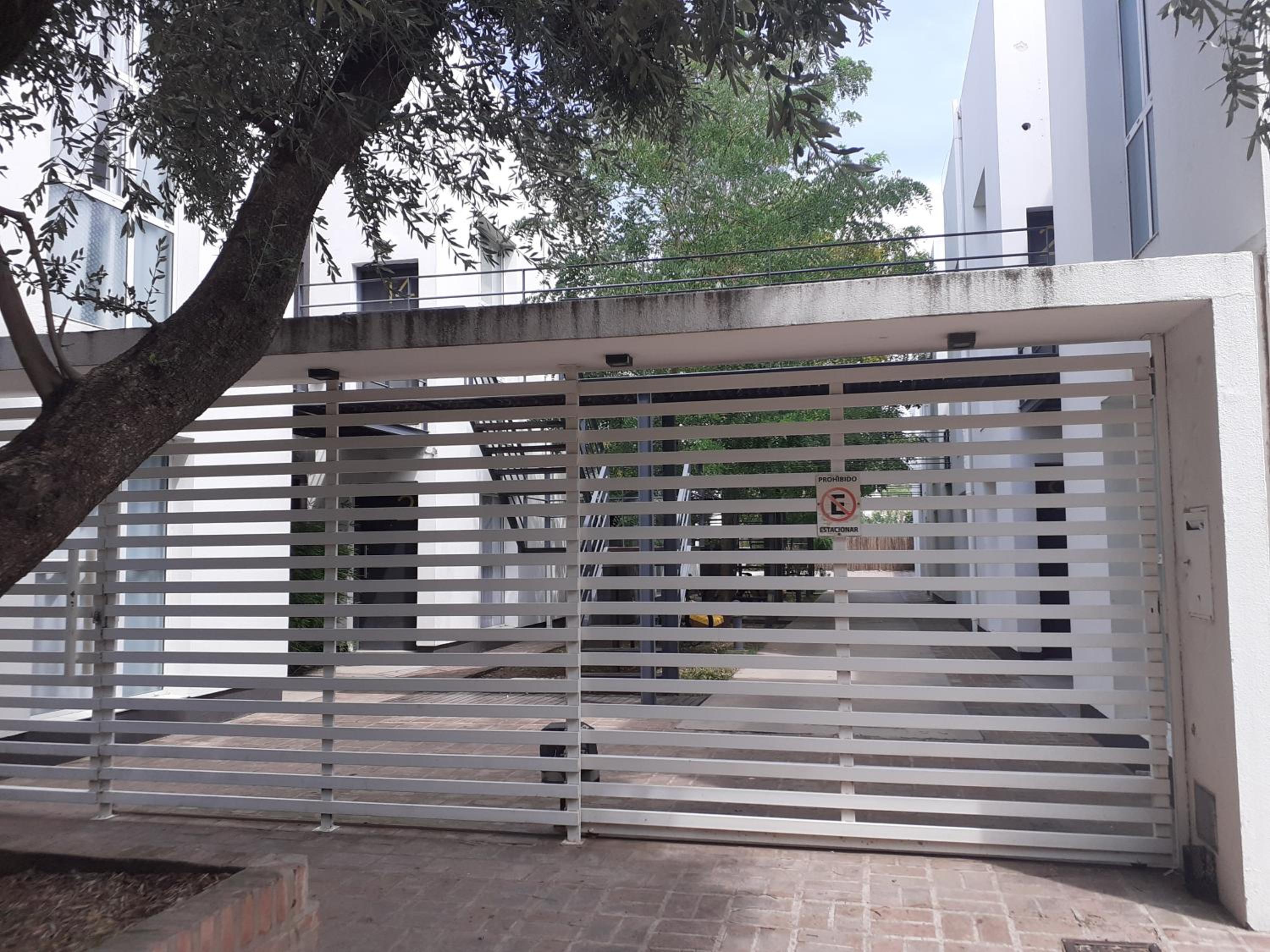 Departamento El Olivo con cochera