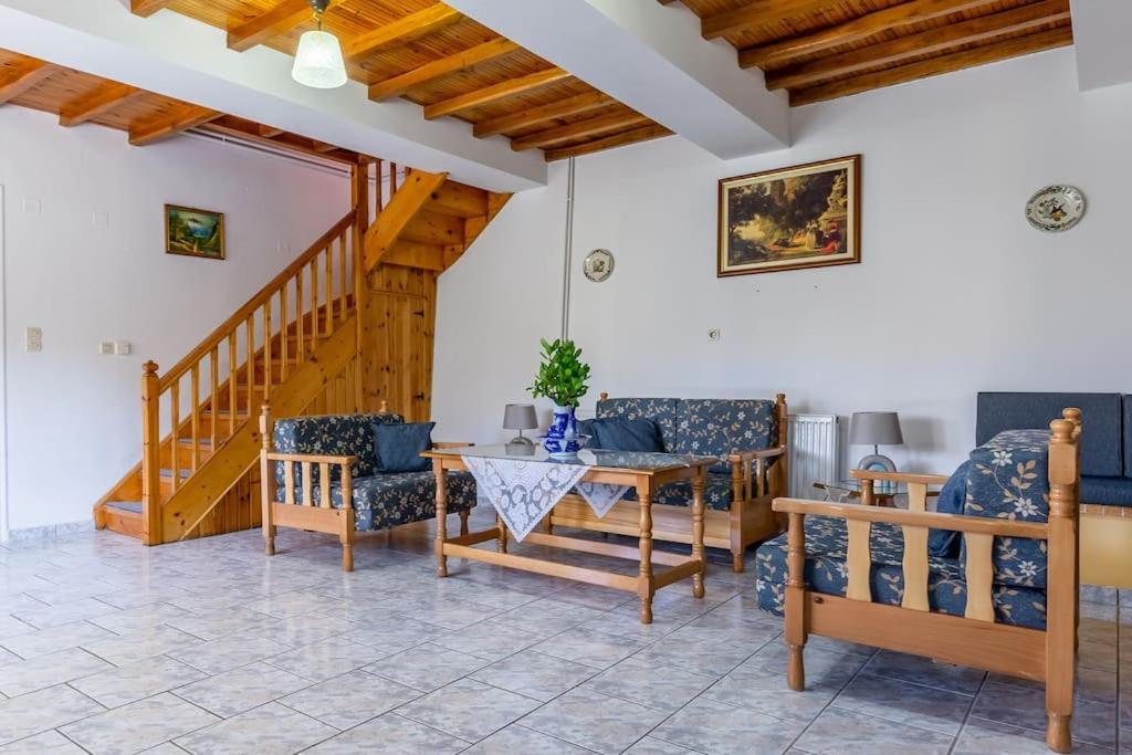 Avgeri Villa