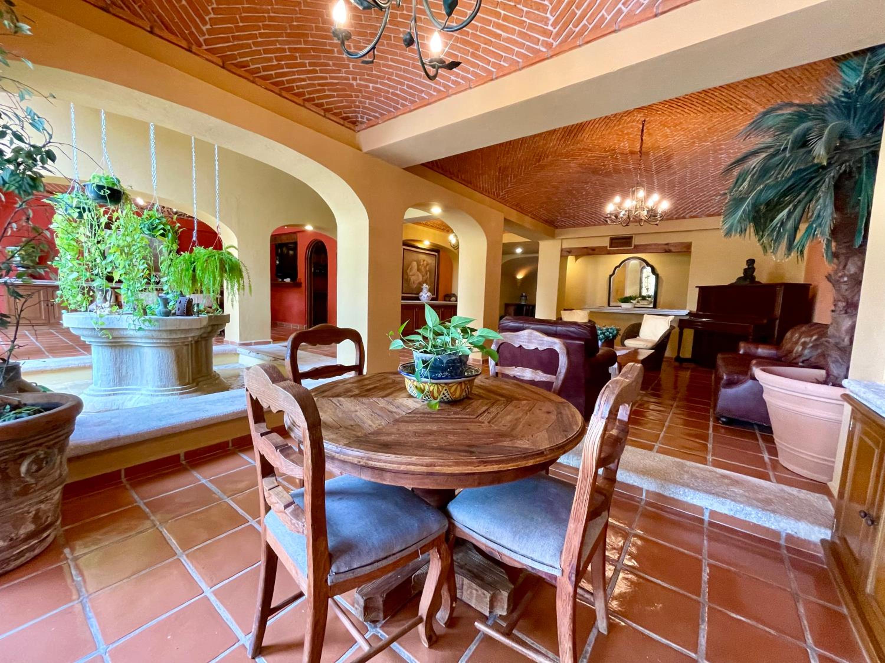 dining