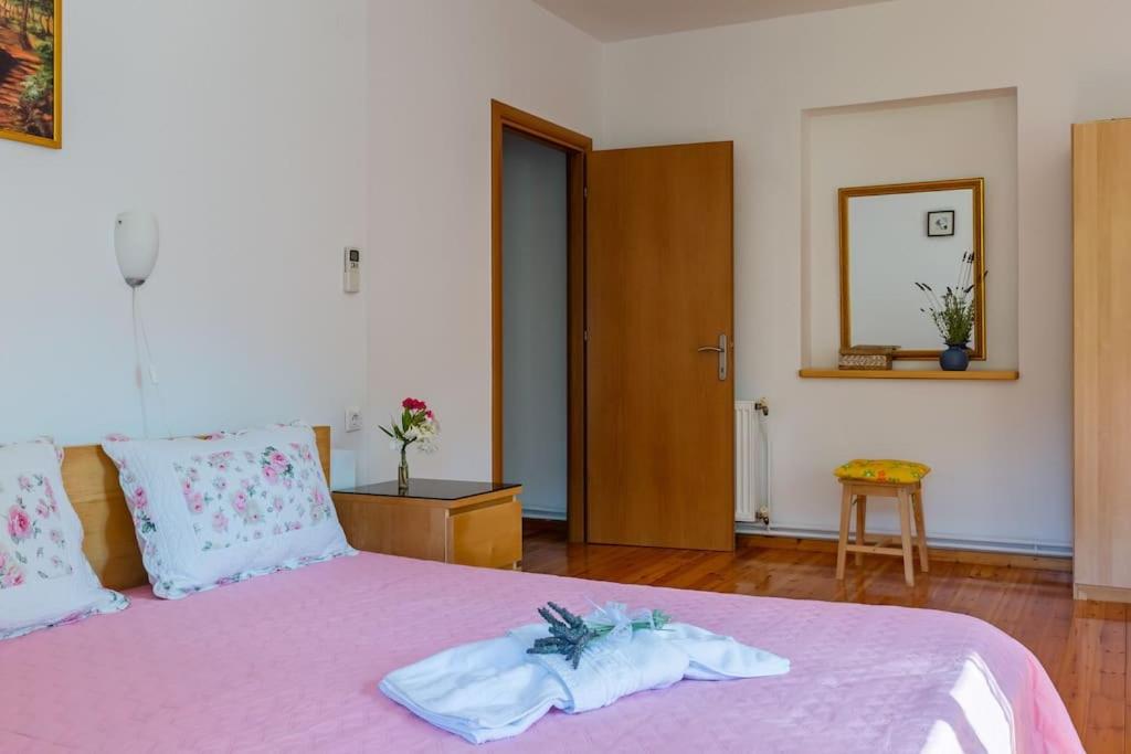 Avgeri Villa