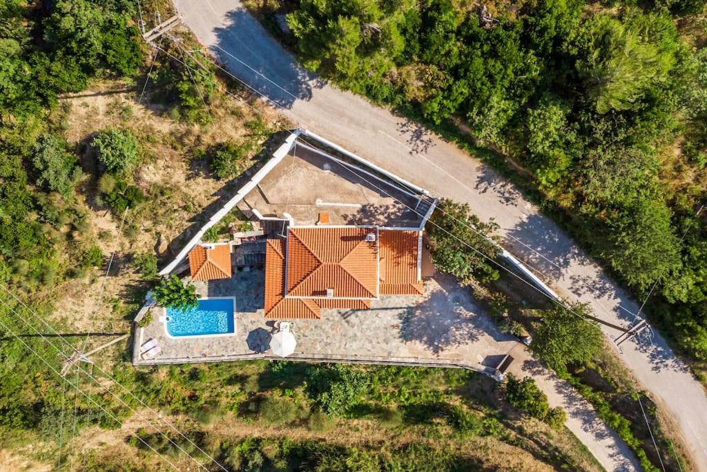 Avgeri Villa