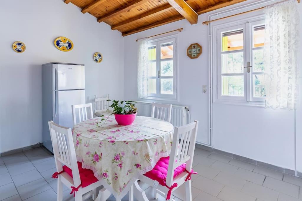 Avgeri Villa