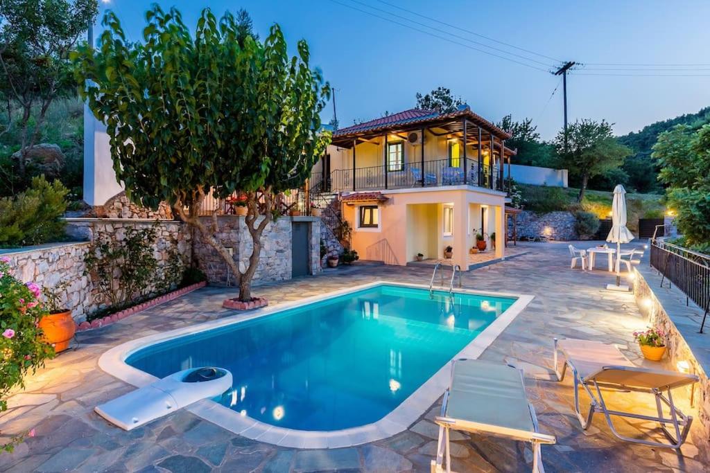 Avgeri Villa