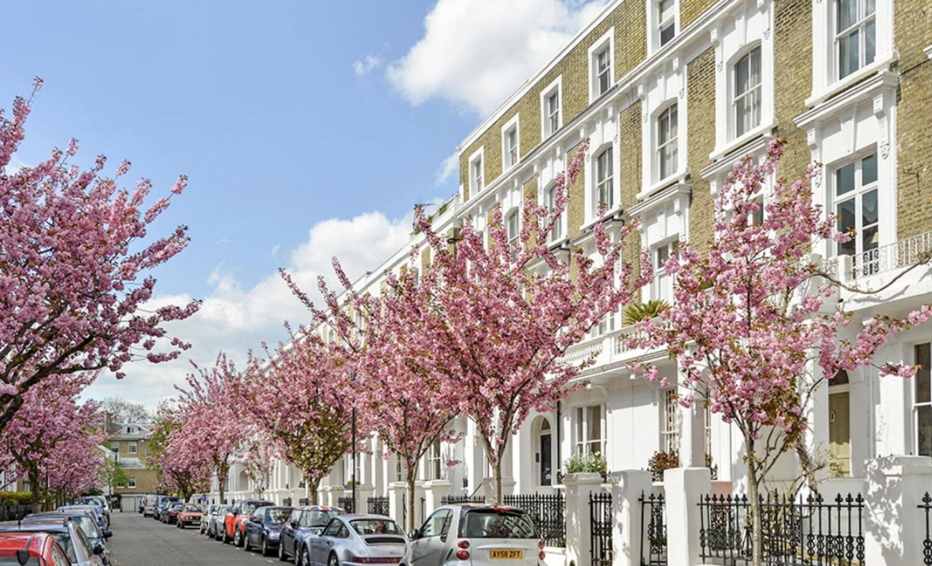 London Chelsea Big 2 People Studio Apartment