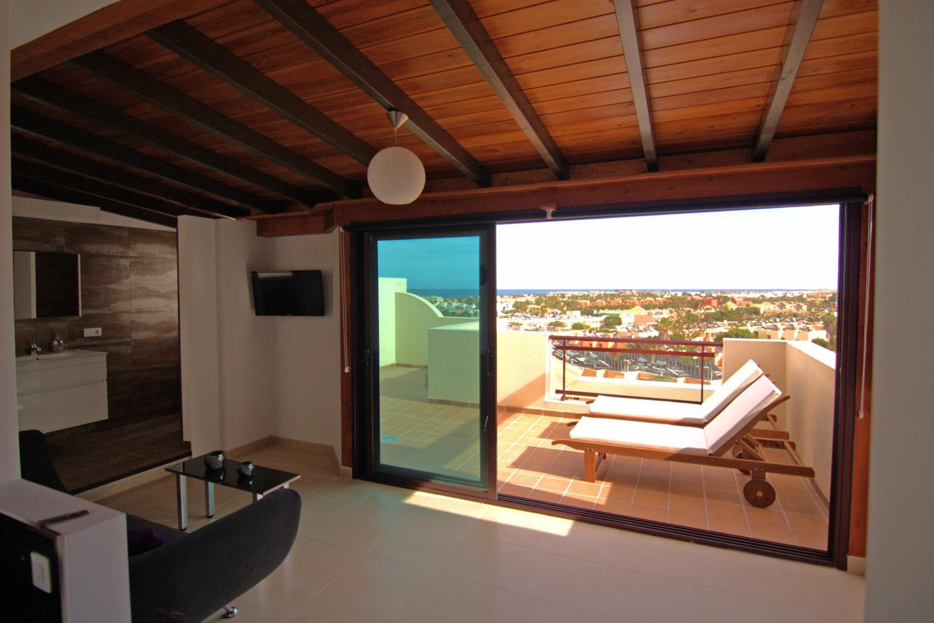 Crystalsuite. Beautiful penthouse with sea views