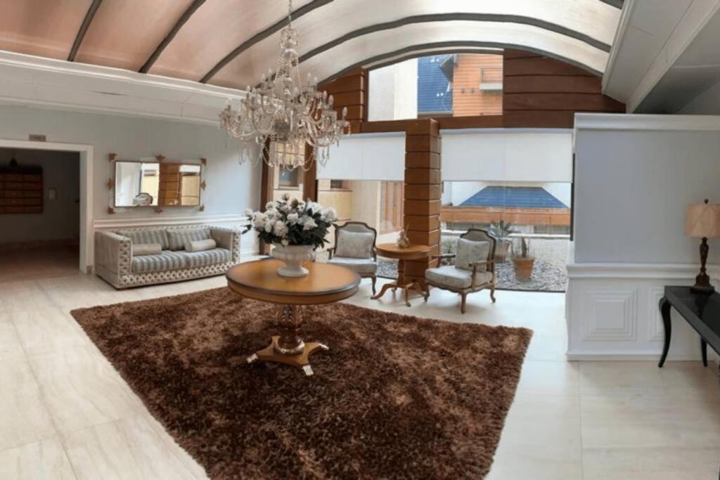 Apartamento Novo no Centro de Gramado