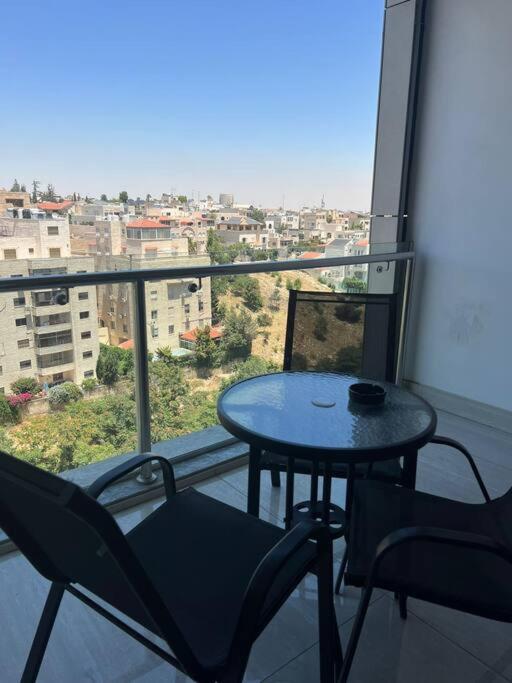 Luxury 2-bedroom Apartment Abdoun tower view 3
