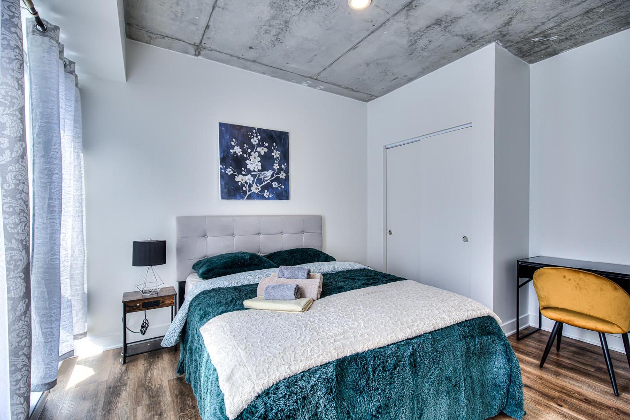 2Br+Gym for VIP Corporate & Students Downtown MTL