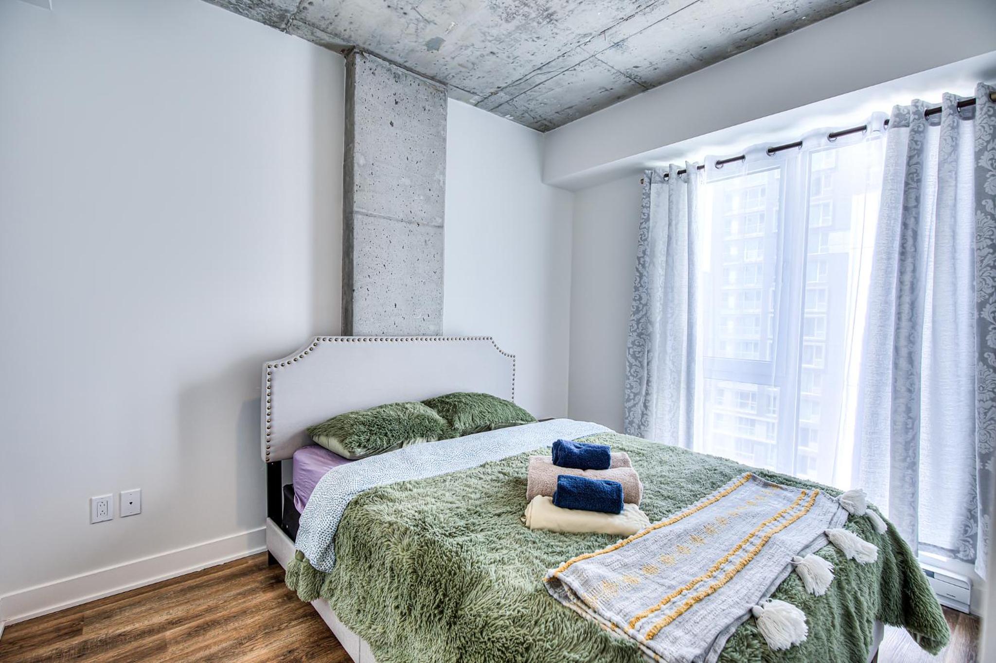 2Br+Gym for VIP Corporate & Students Downtown MTL