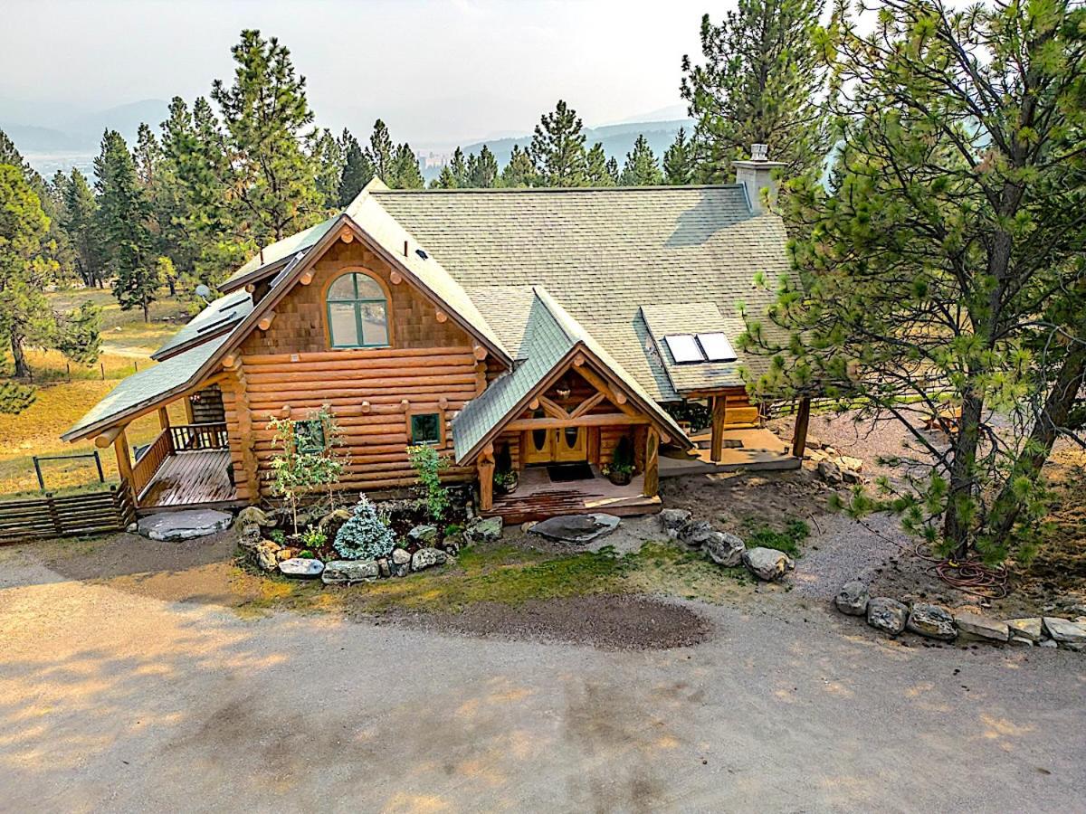 The Hidden Ranch a Secluded Log Home view 4