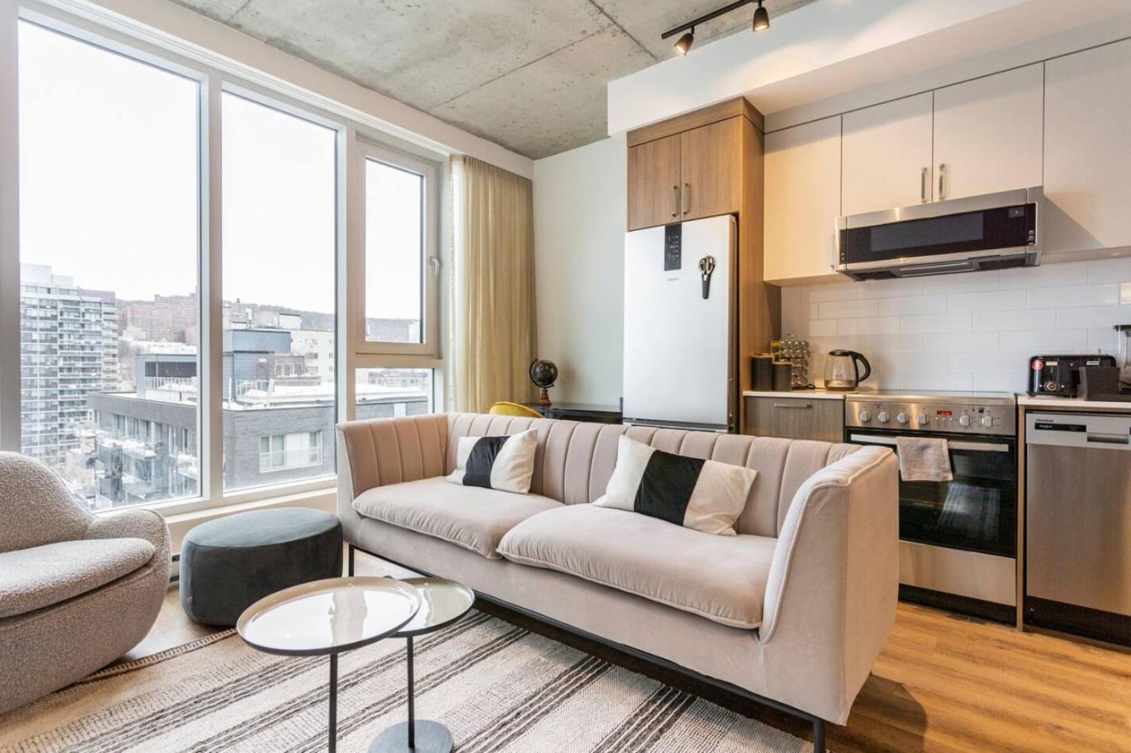 2Br+Gym for VIP Corporate & Students Downtown MTL