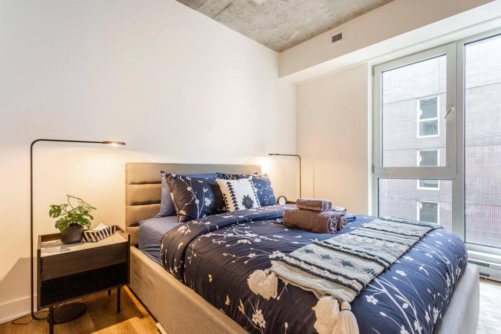 2Br+Gym for VIP Corporate & Students Downtown MTL