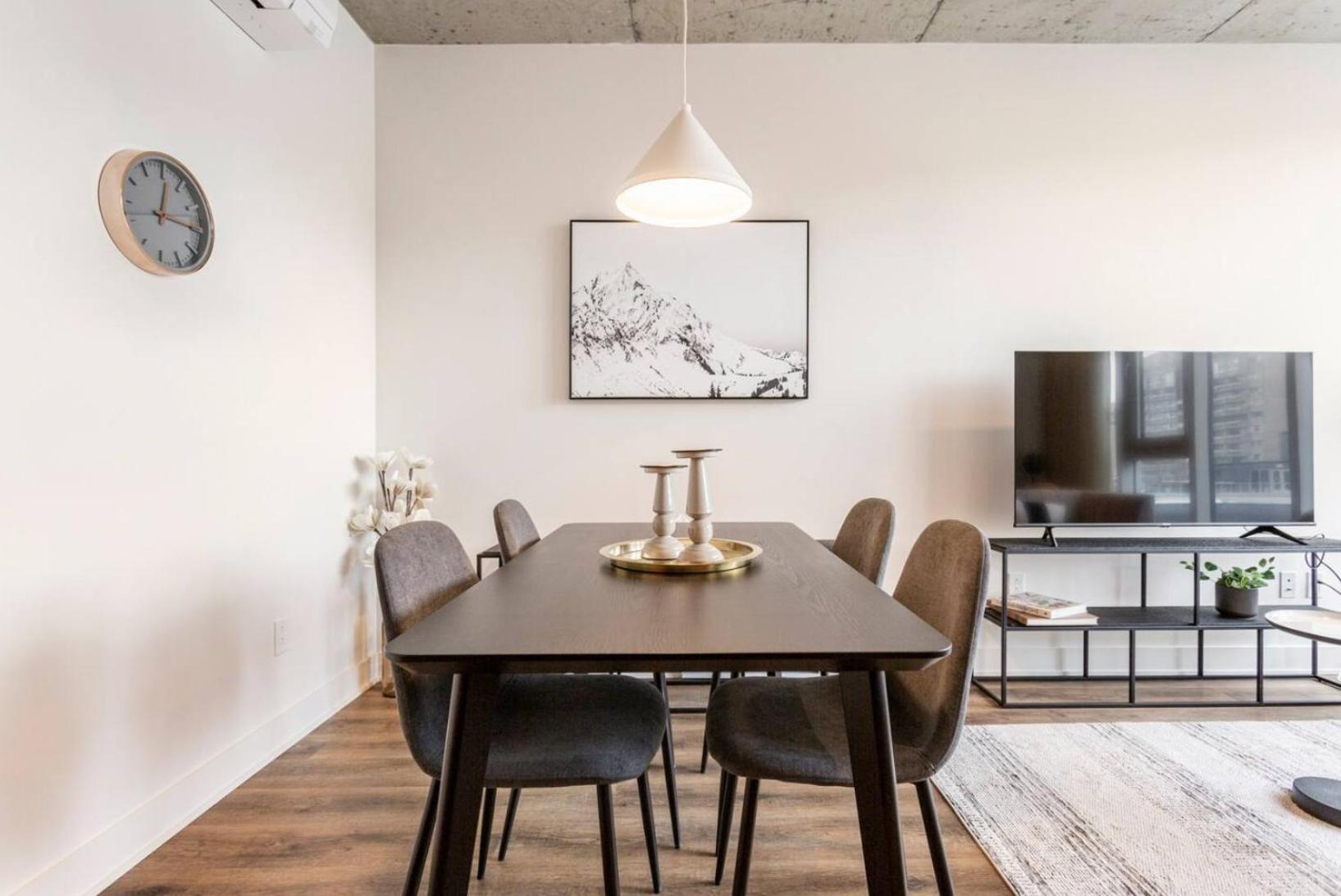 2Br+Gym for VIP Corporate & Students Downtown MTL