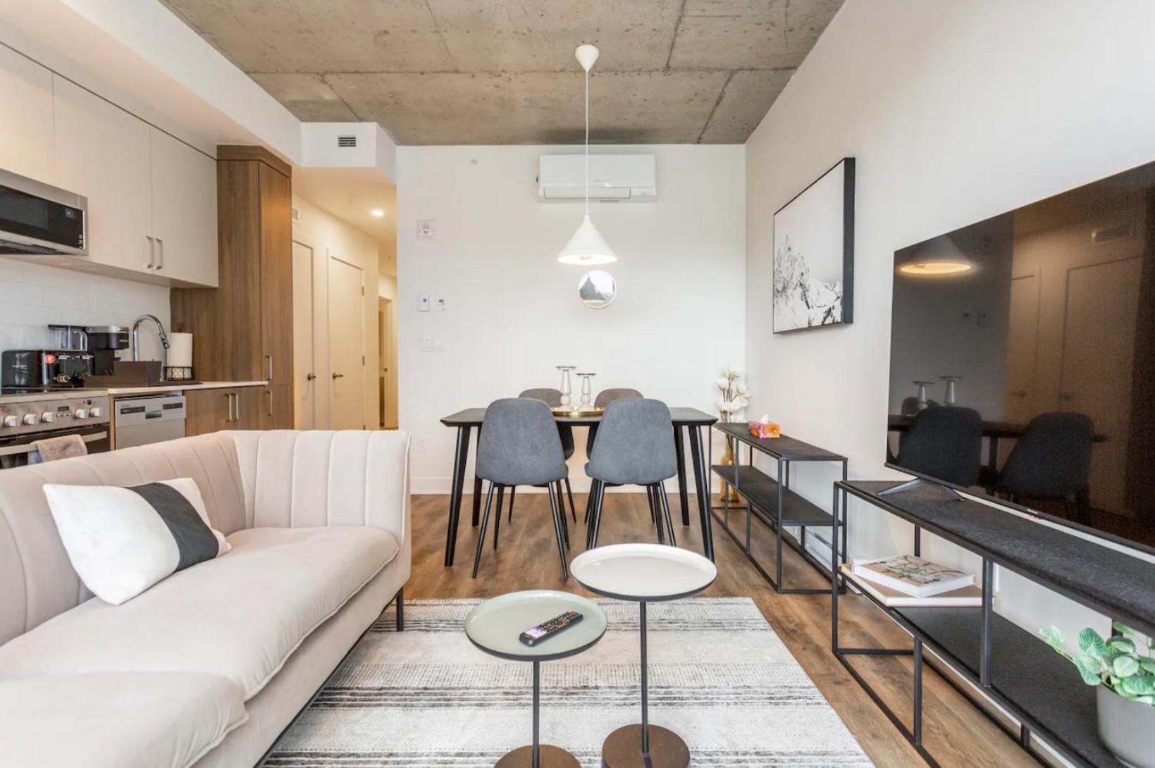 2Br+Gym for VIP Corporate & Students Downtown MTL