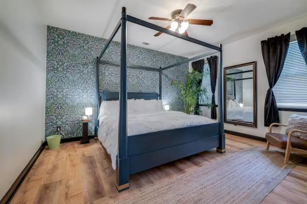 Tupelo Two Story - Near Savannah, I95, and Airport (Sleeps 8) view 3
