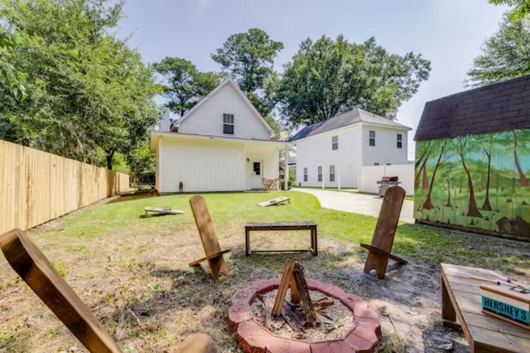 Tupelo Two Story - Near Savannah, I95, and Airport (Sleeps 8) view 4