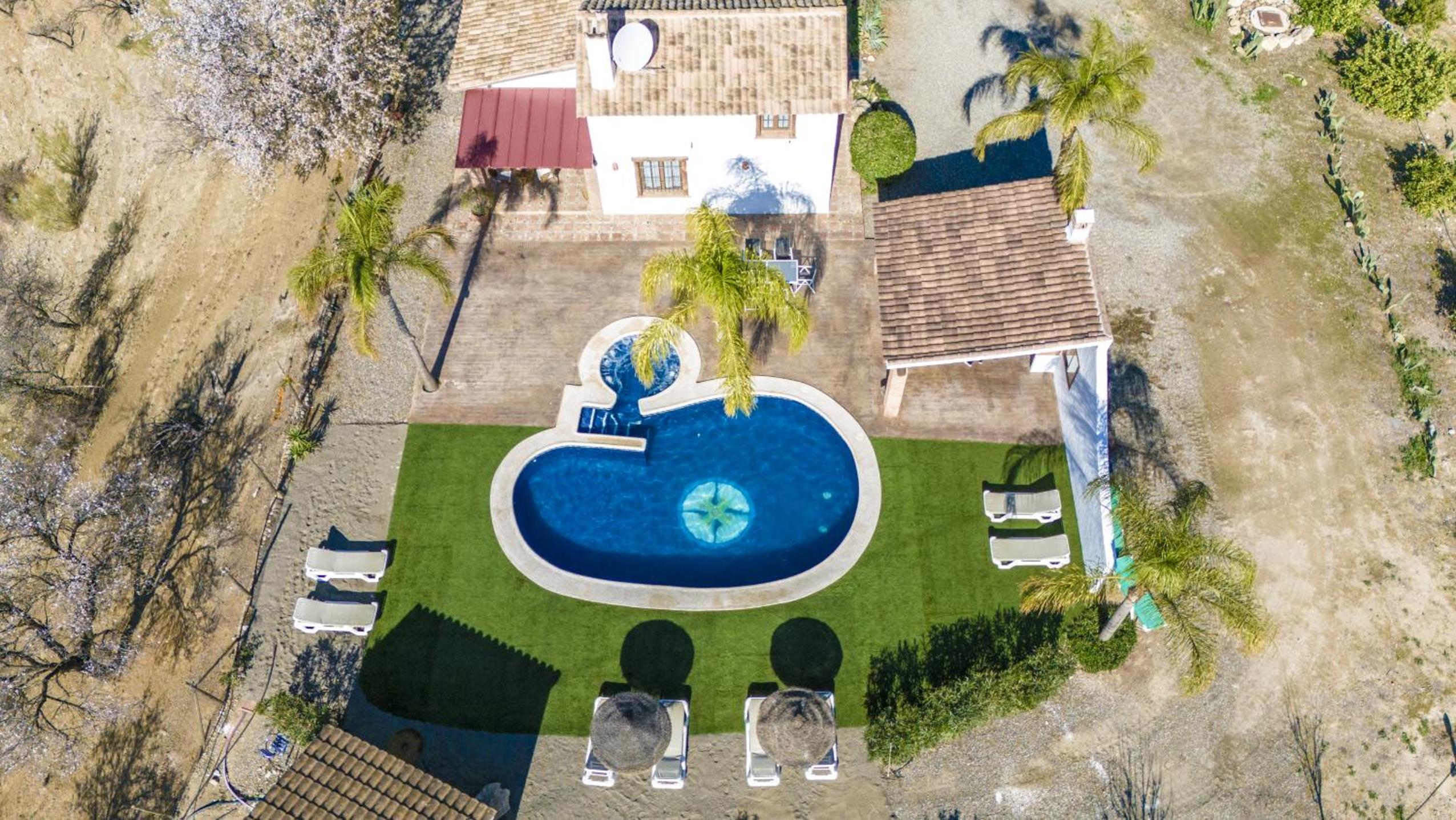 Finca el Cerro - Piscina y Jacuzzi