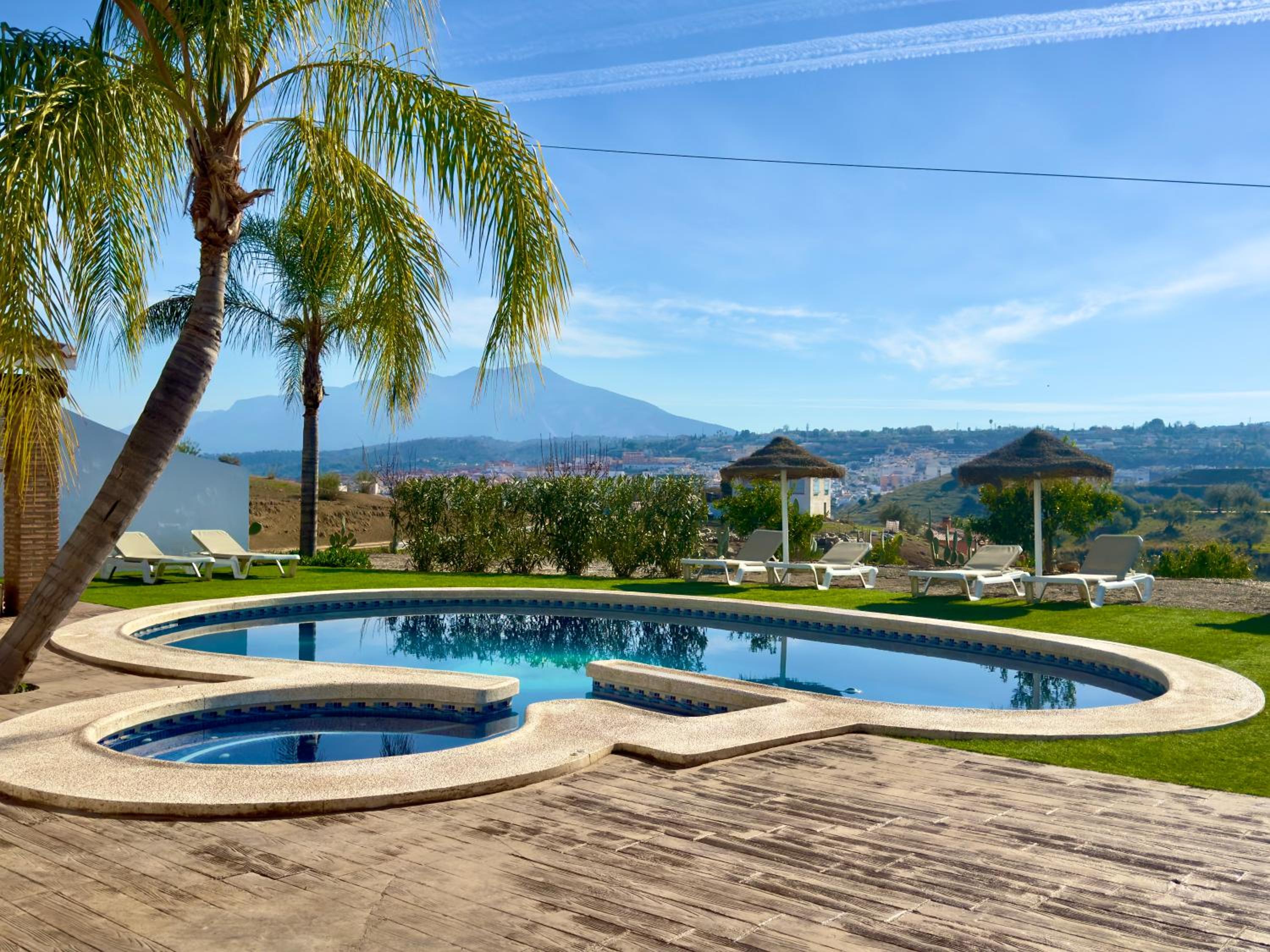 Finca el Cerro - Piscina y Jacuzzi