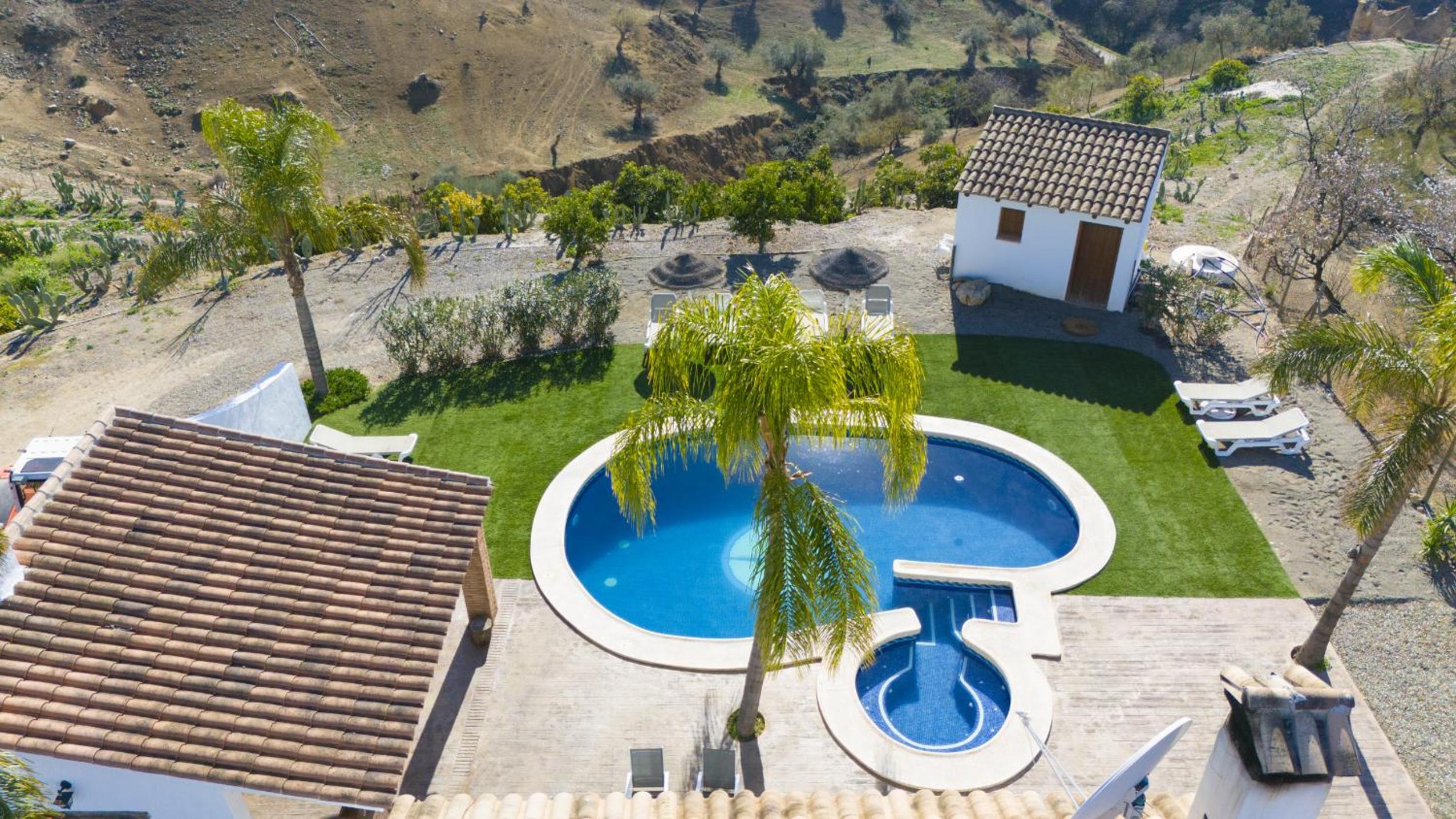 Finca el Cerro - Piscina y Jacuzzi