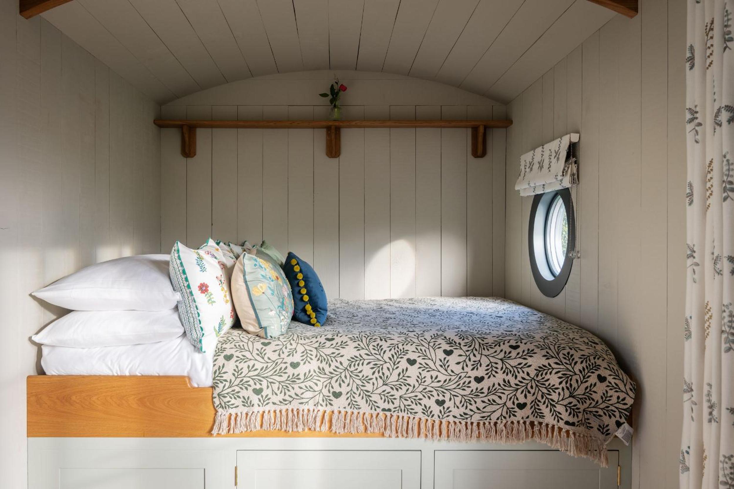 Dusky Cottage