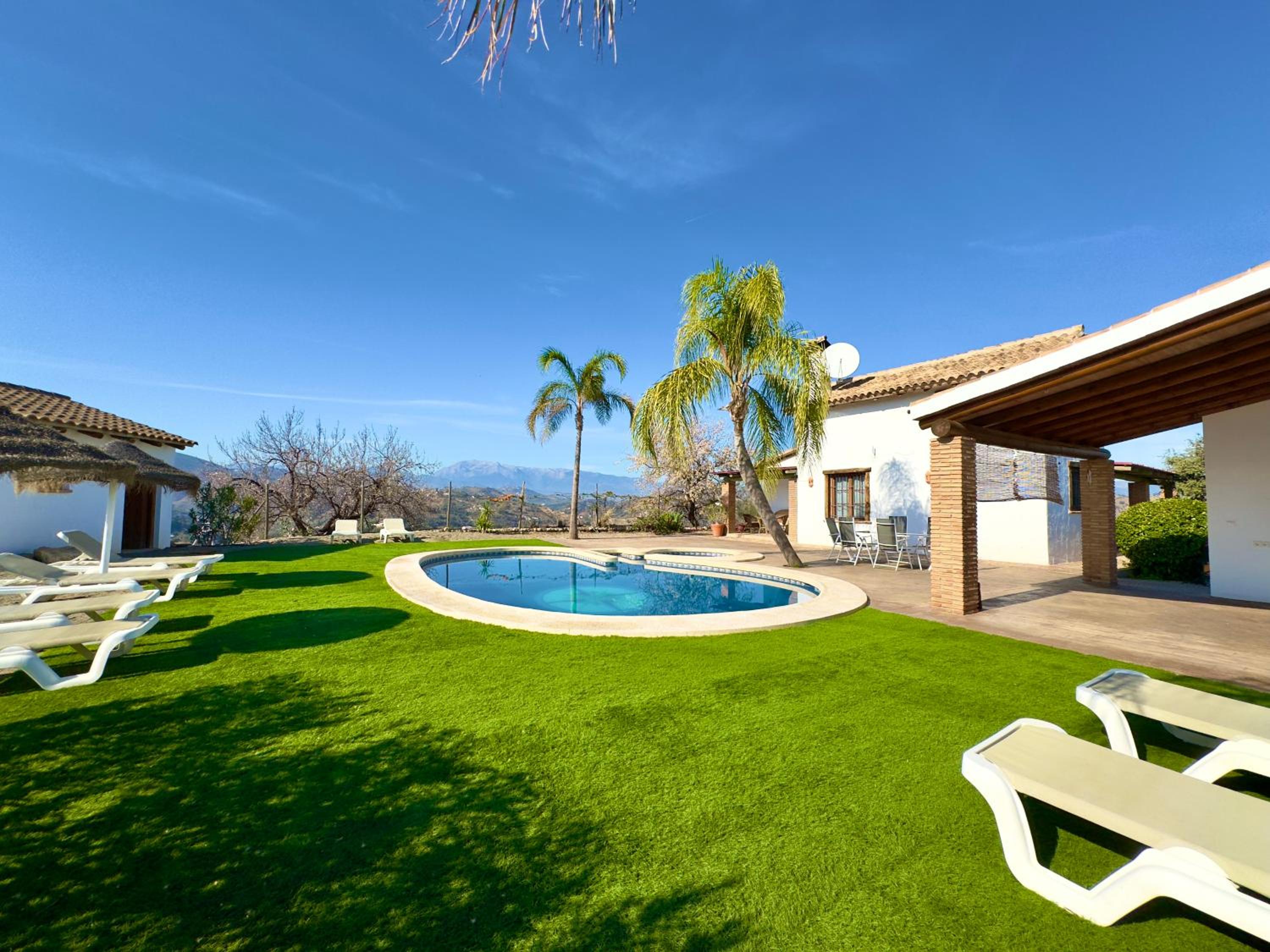 Finca el Cerro - Piscina y Jacuzzi