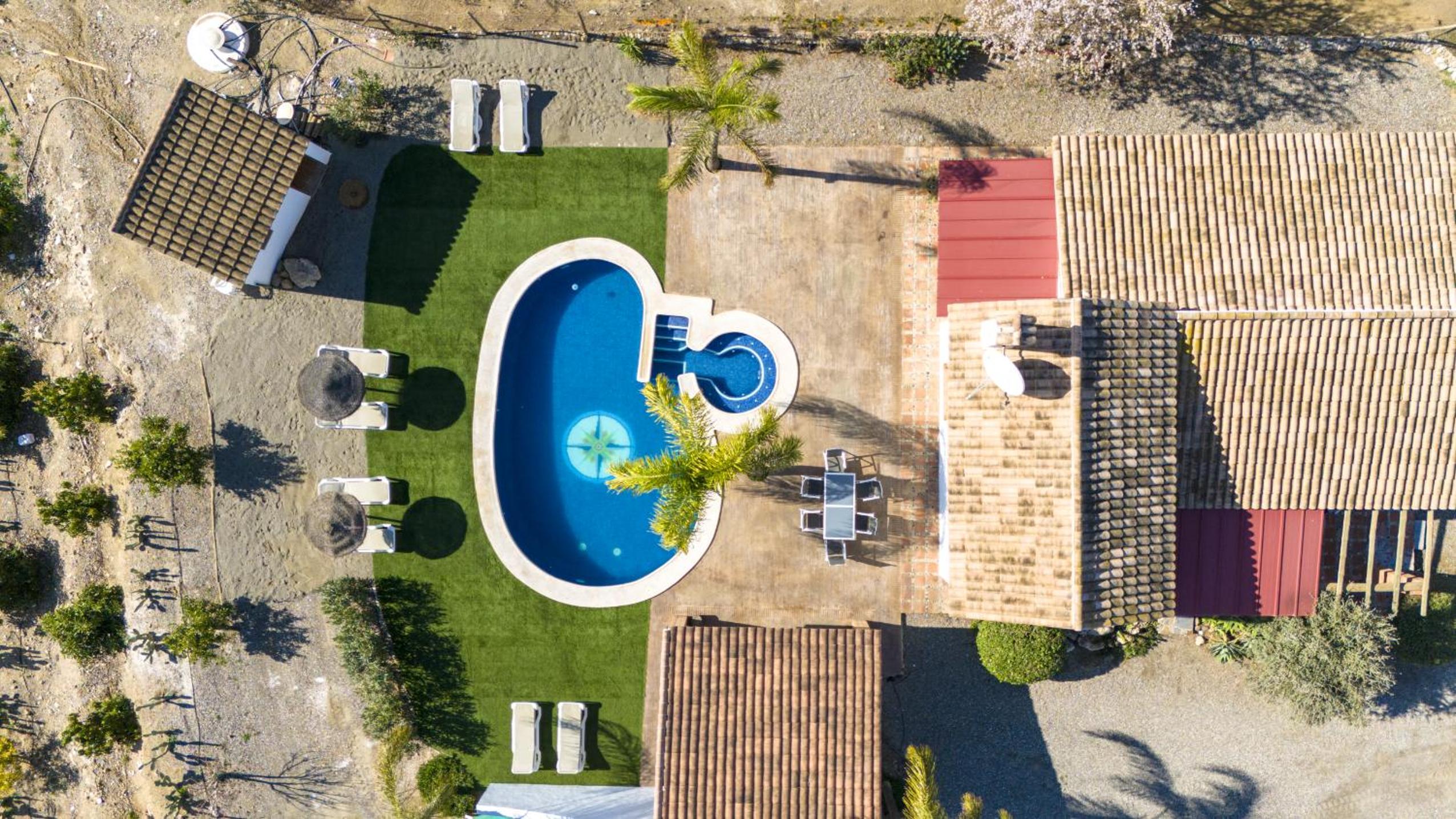 Finca el Cerro - Piscina y Jacuzzi